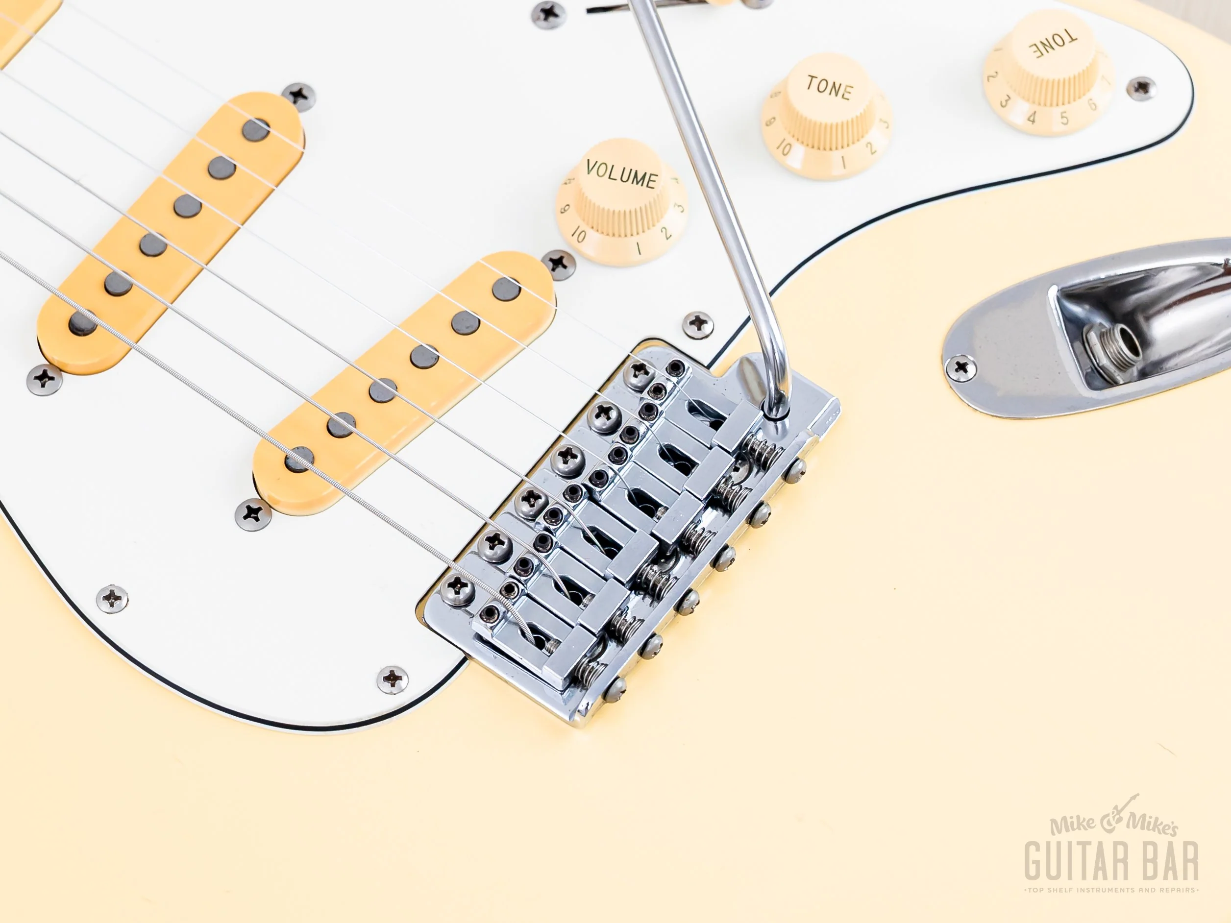 1990 Fender '72 Stratocaster ST72-75SC Yellow White Yngwie-Spec w/ Scalloped Board, Japan MIJ Fujigen - Image 8