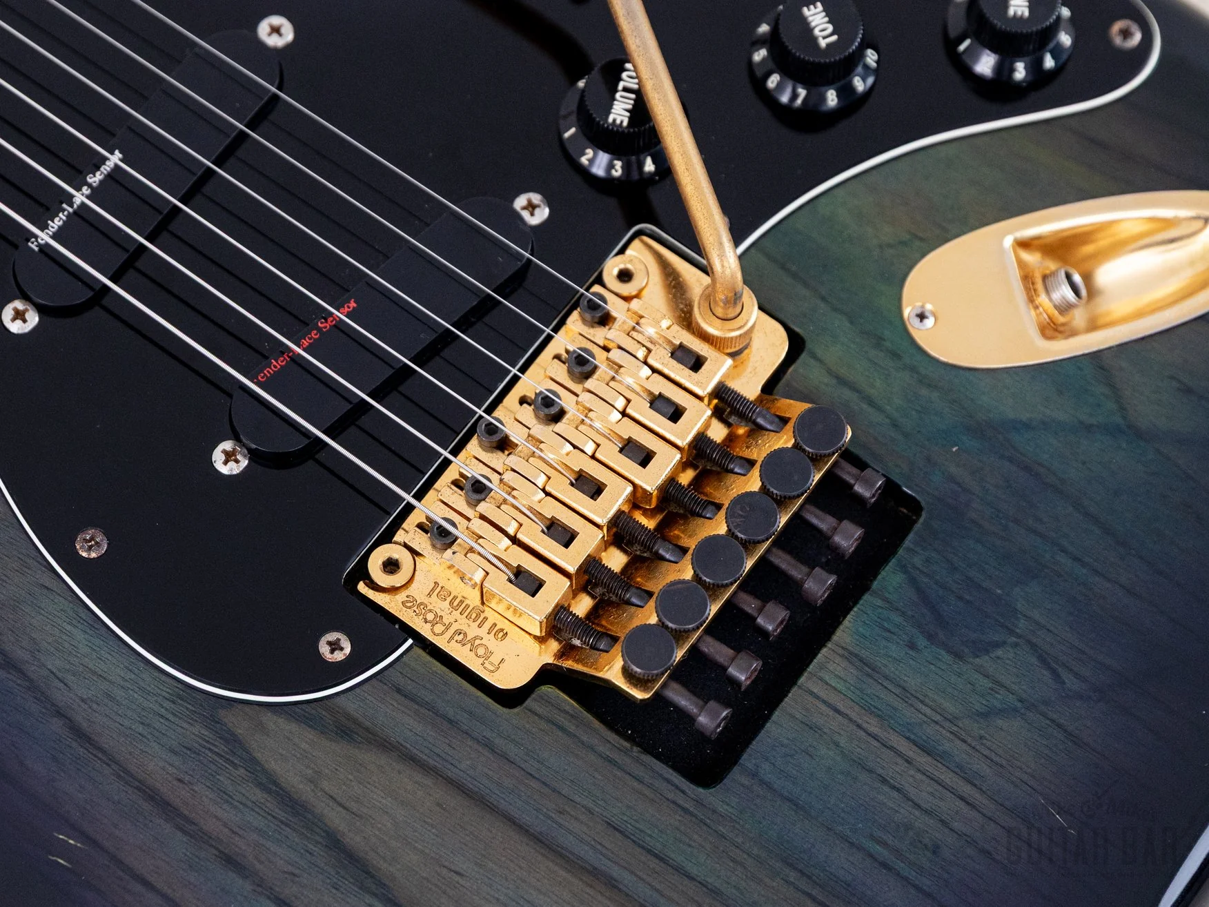 1990 Fender Pro Feel Stratocaster STR-130LS/FO Blueberry Burst w/ Lace Sensor & Floyd Rose, Japan MIJ Fujigen - Image 8