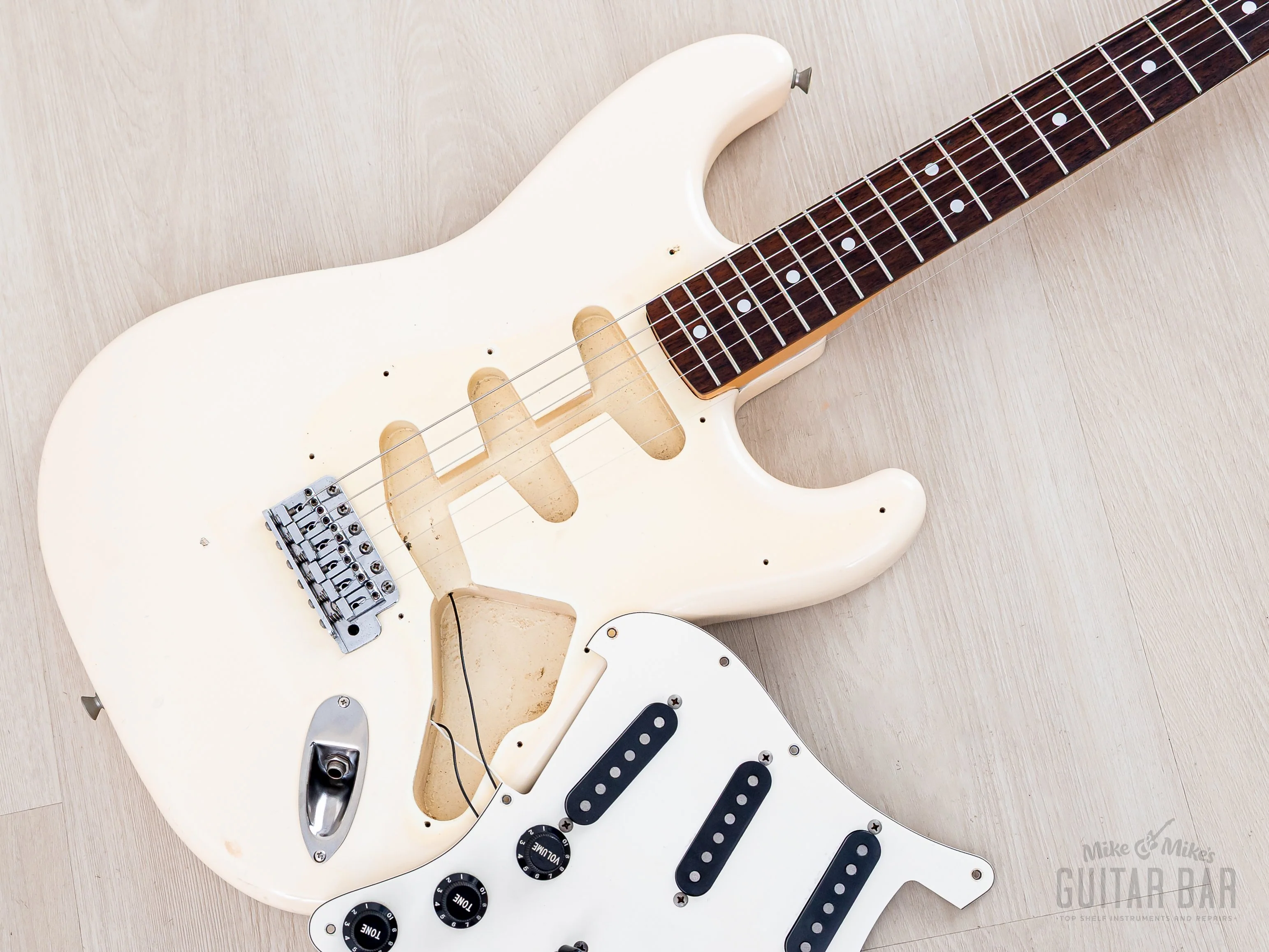 1990 Fender Stratocaster ‘72 Vintage Reissue ST72-500 Olympic White w/ Case, Japan MIJ Fujigen - Image 21