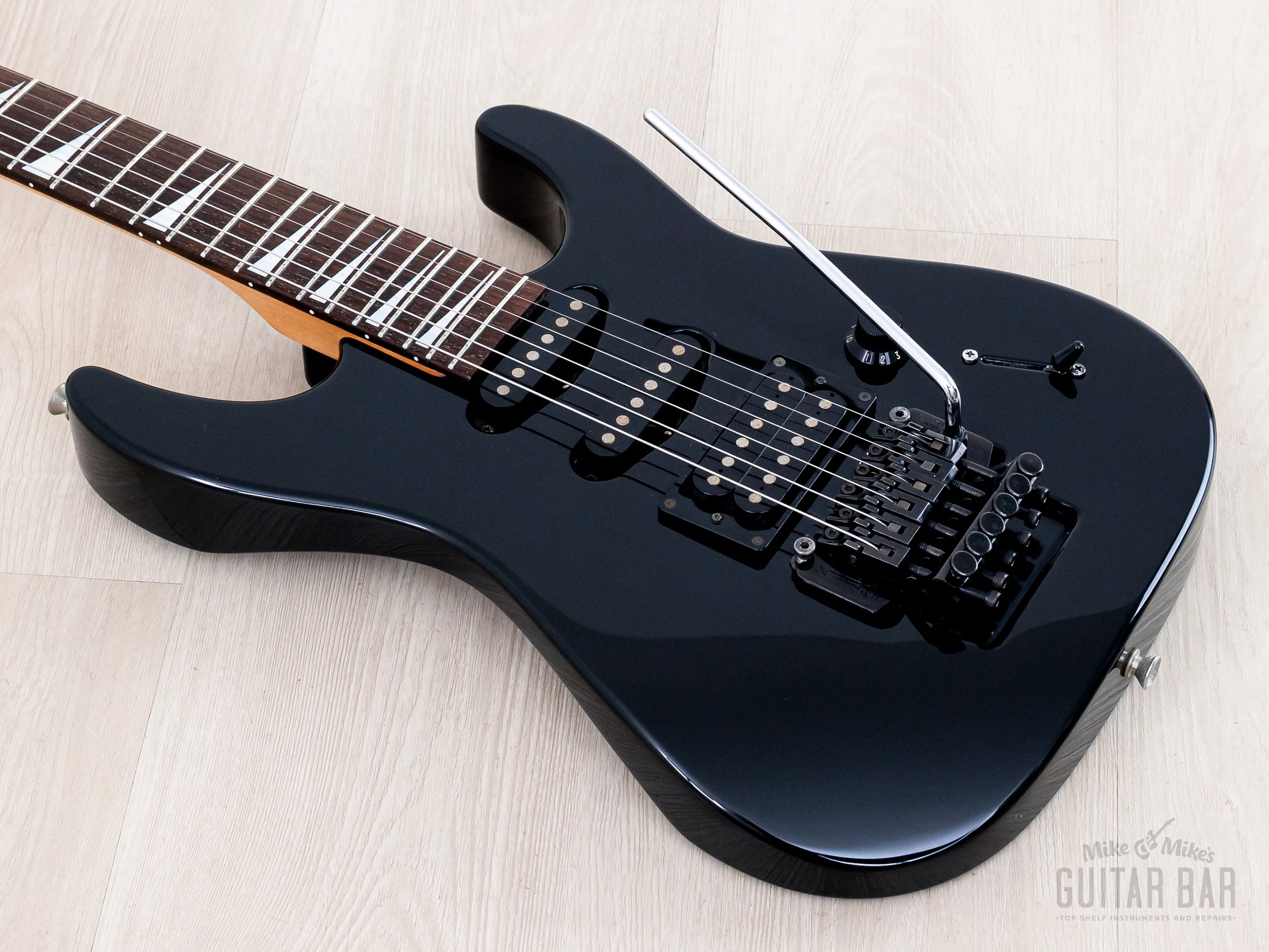 1990s Charvel 610-SL SSH Short Scale Superstrat Black w/ Floyd Rose, Japan - Image 10