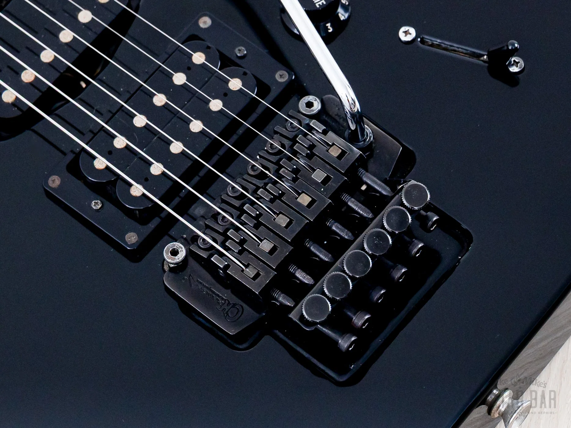 1990s Charvel 610-SL SSH Short Scale Superstrat Black w/ Floyd Rose, Japan - Image 8