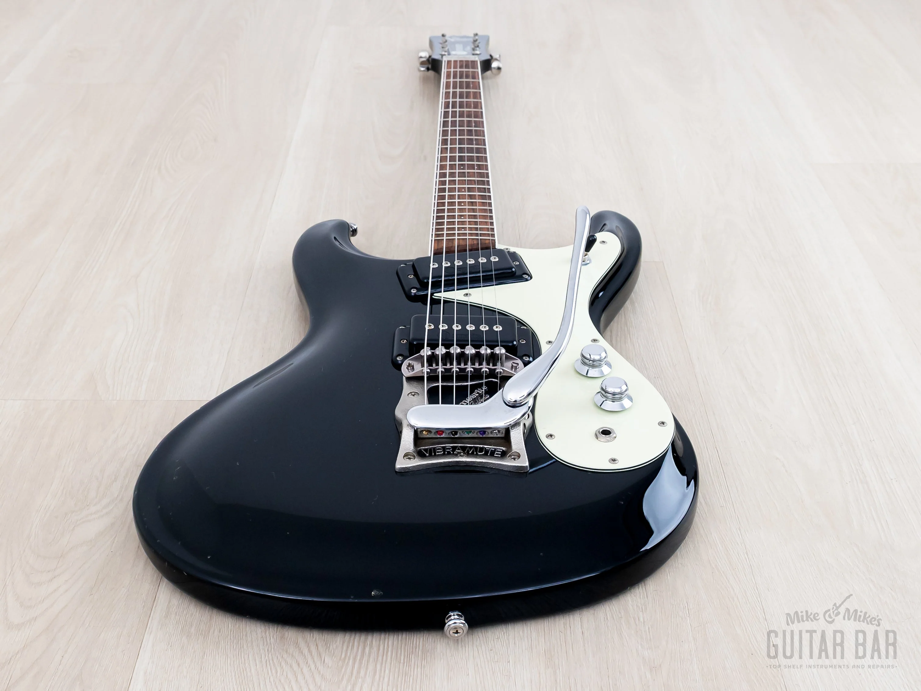 1990s Mosrite Ventures Model Super Custom '65 Black w/ Vibramute & Case, Japan Kurokumo - Image 11