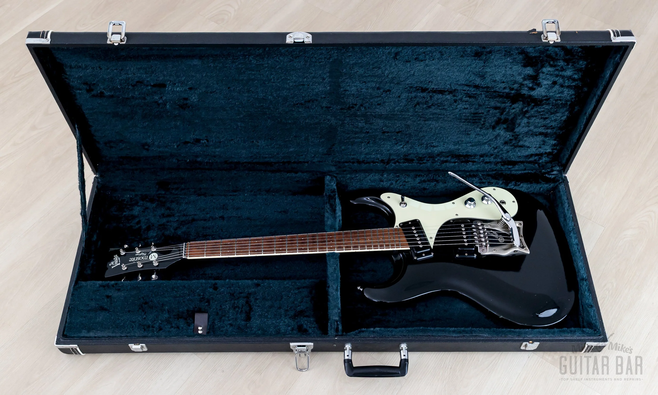1990s Mosrite Ventures Model Super Custom '65 Black w/ Vibramute & Case, Japan Kurokumo - Image 21