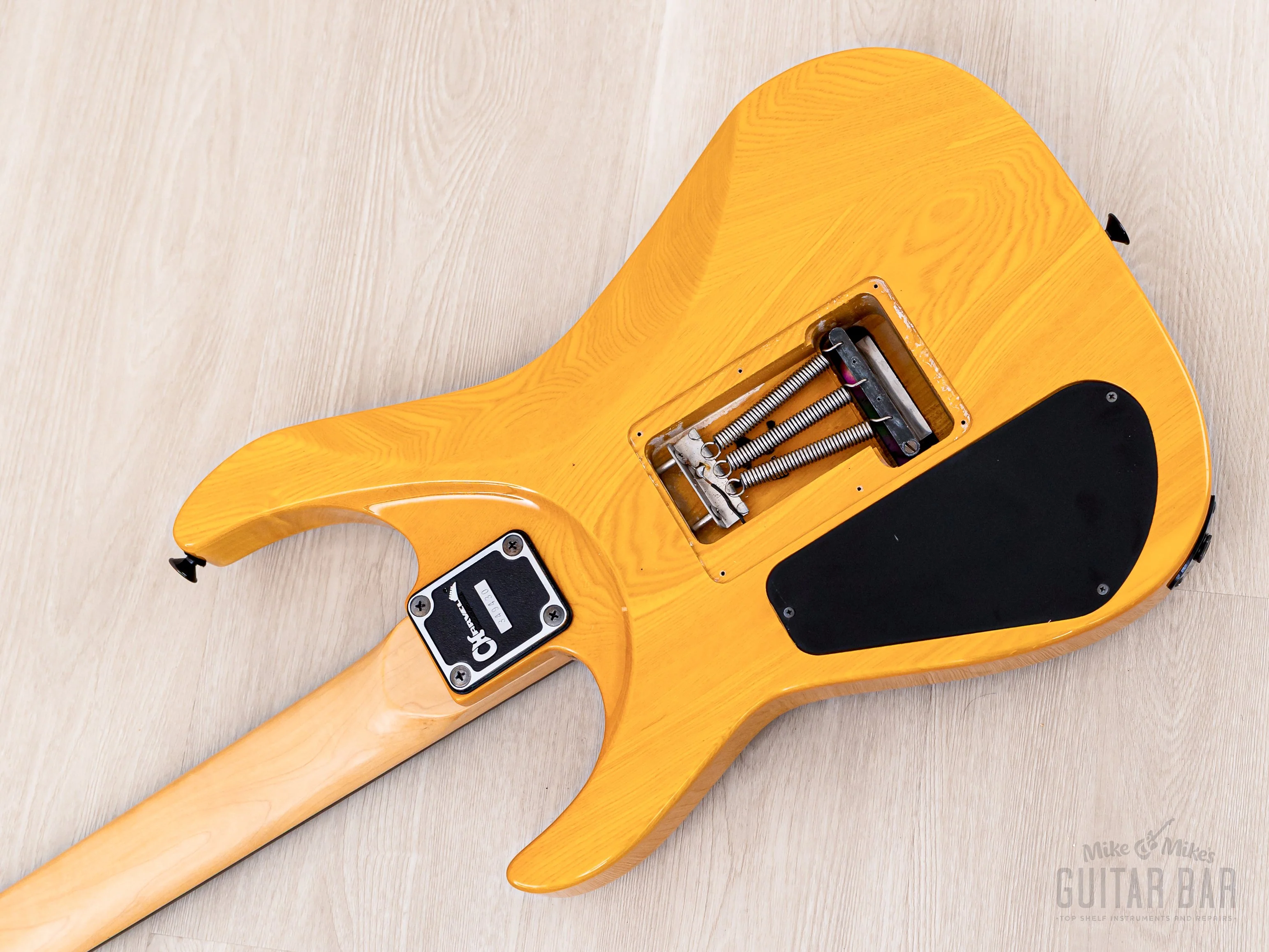 1990 Charvel Jackson Super Dinky SDK-085-HH See-Through Amber, Japan - Image 15