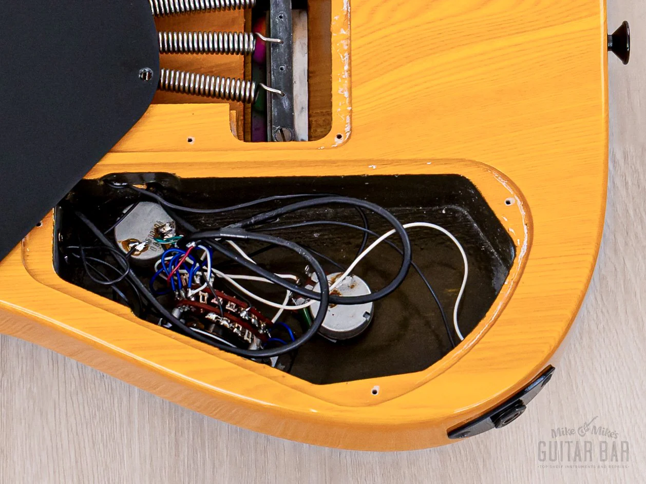 1990 Charvel Jackson Super Dinky SDK-085-HH See-Through Amber, Japan - Image 19