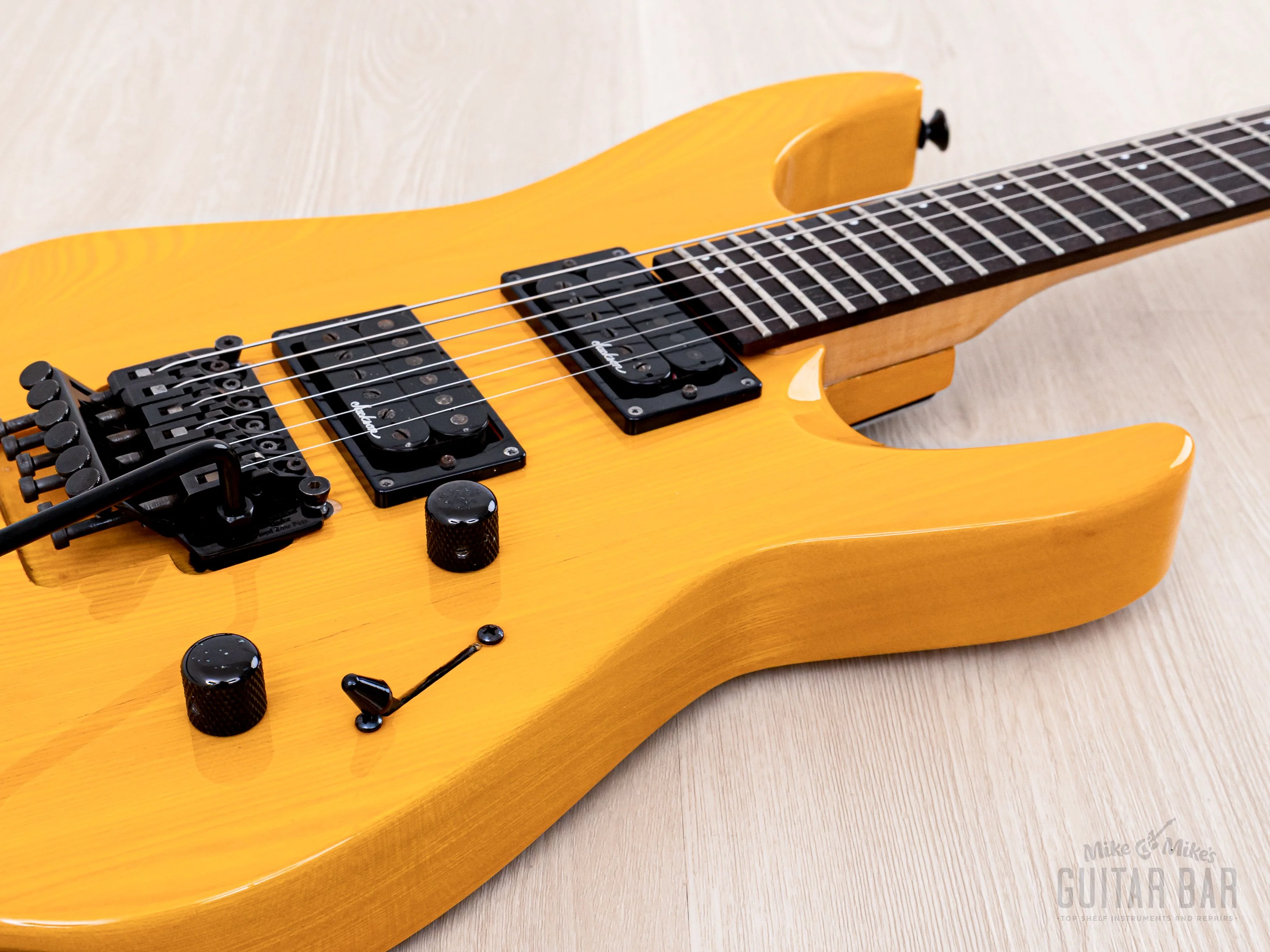 1990 Charvel Jackson Super Dinky SDK-085-HH See-Through Amber, Japan - Image 6