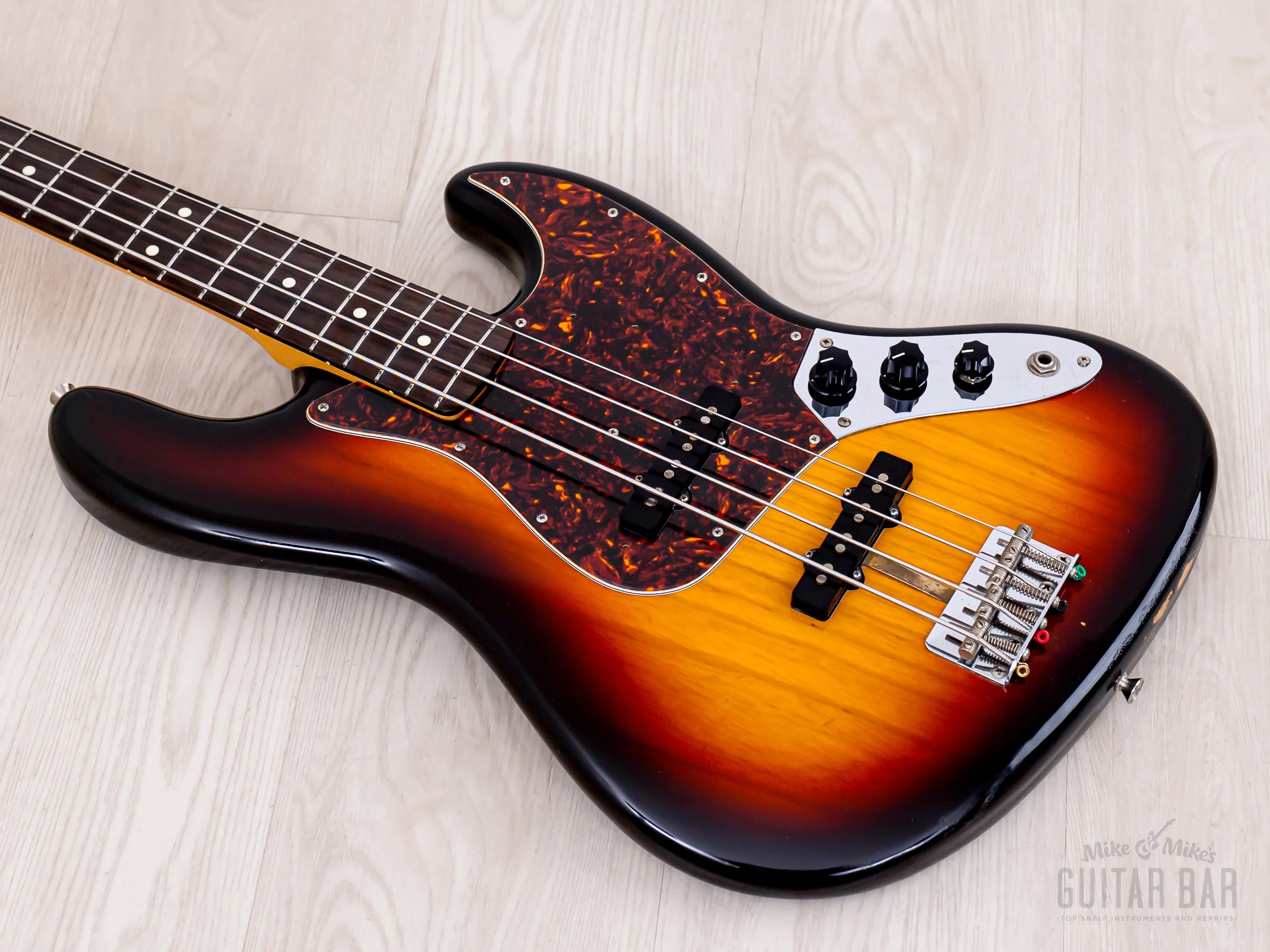 1991 Fender Extrad Custom Edition '62 Jazz Bass JB62-128, Nitro Lacquer w/ USA Parts & Case, Japan MIJ - Image 10