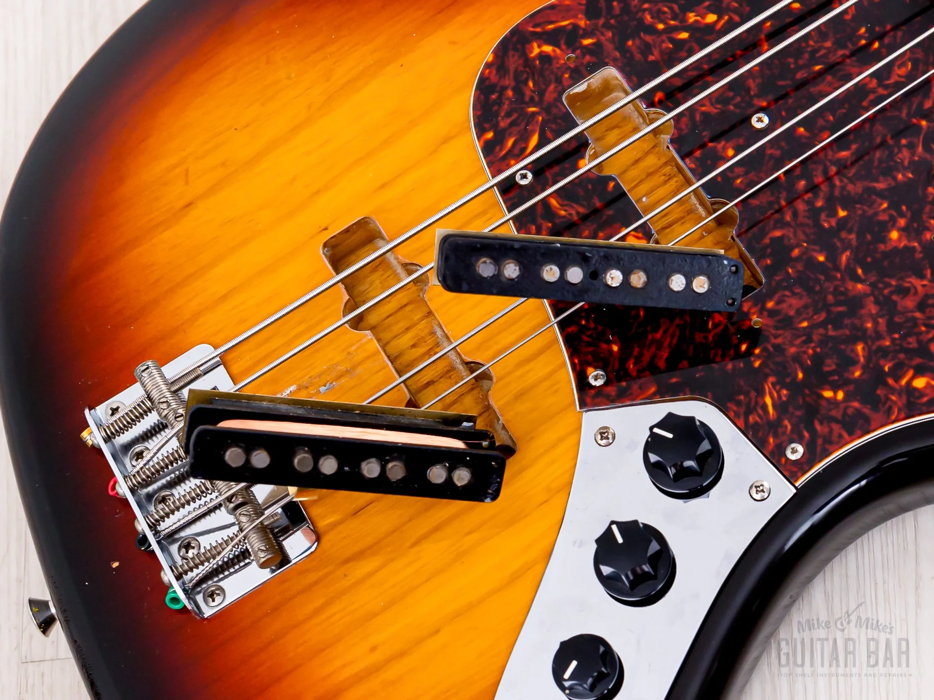 1991 Fender Extrad Custom Edition '62 Jazz Bass JB62-128, Nitro Lacquer w/ USA Parts & Case, Japan MIJ - Image 19