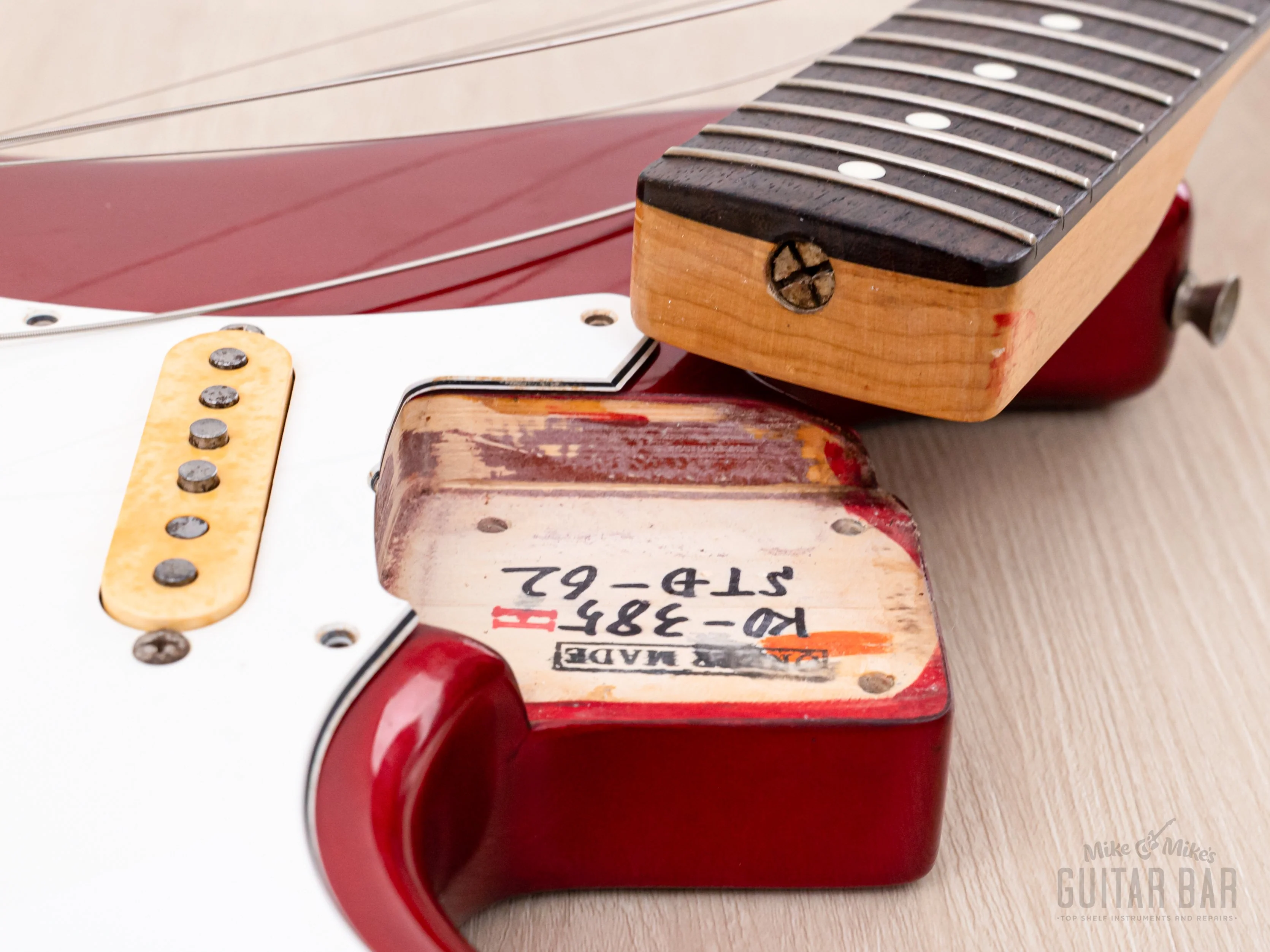 1991 Fender Order Made Stratocaster '62 Vintage Reissue Candy Apple Red + Headstock, Japan MIJ Fujigen - Image 16
