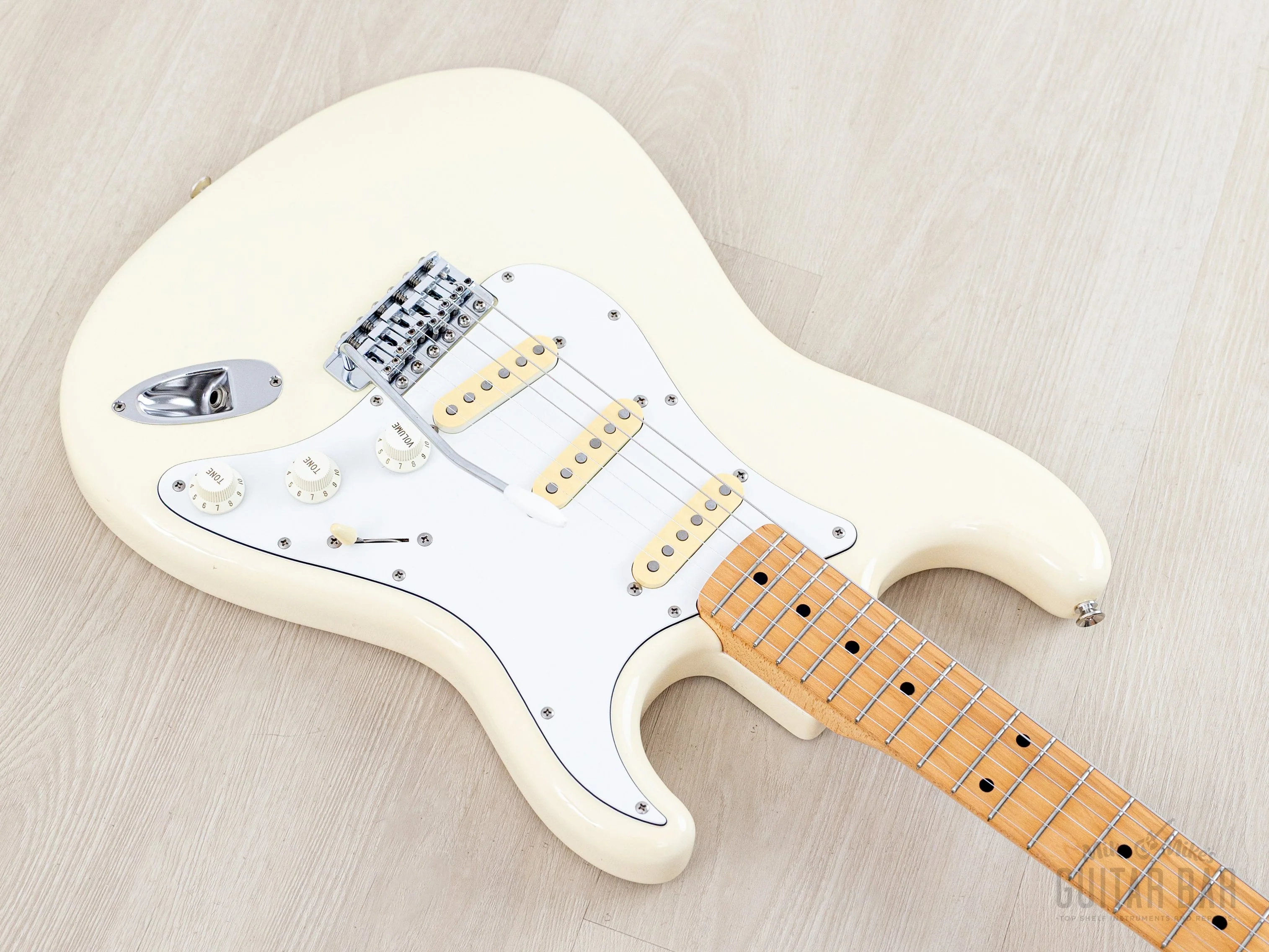 1991 Fender Order Made Stratocaster ‘72 Vintage Reissue ST72-500 Olympic White w/ Ash Body & Case, Japan MIJ Fujigen - Image 8