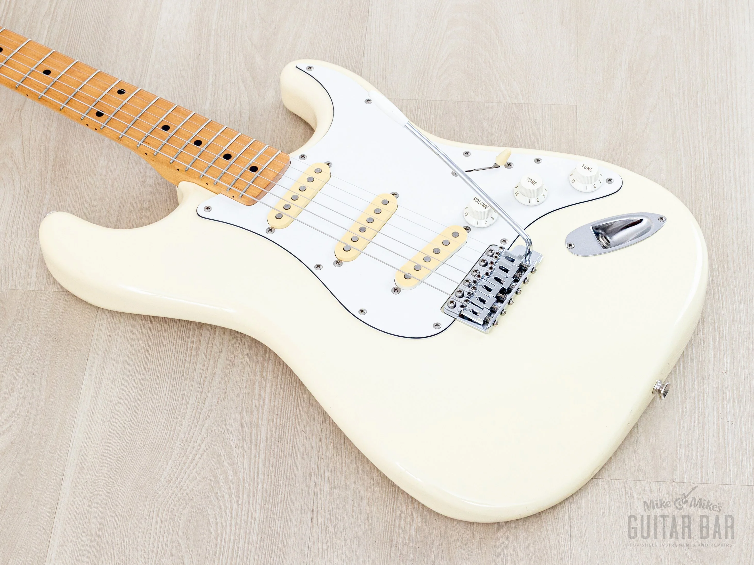 1991 Fender Order Made Stratocaster ‘72 Vintage Reissue ST72-500 Olympic White w/ Ash Body & Case, Japan MIJ Fujigen - Image 9