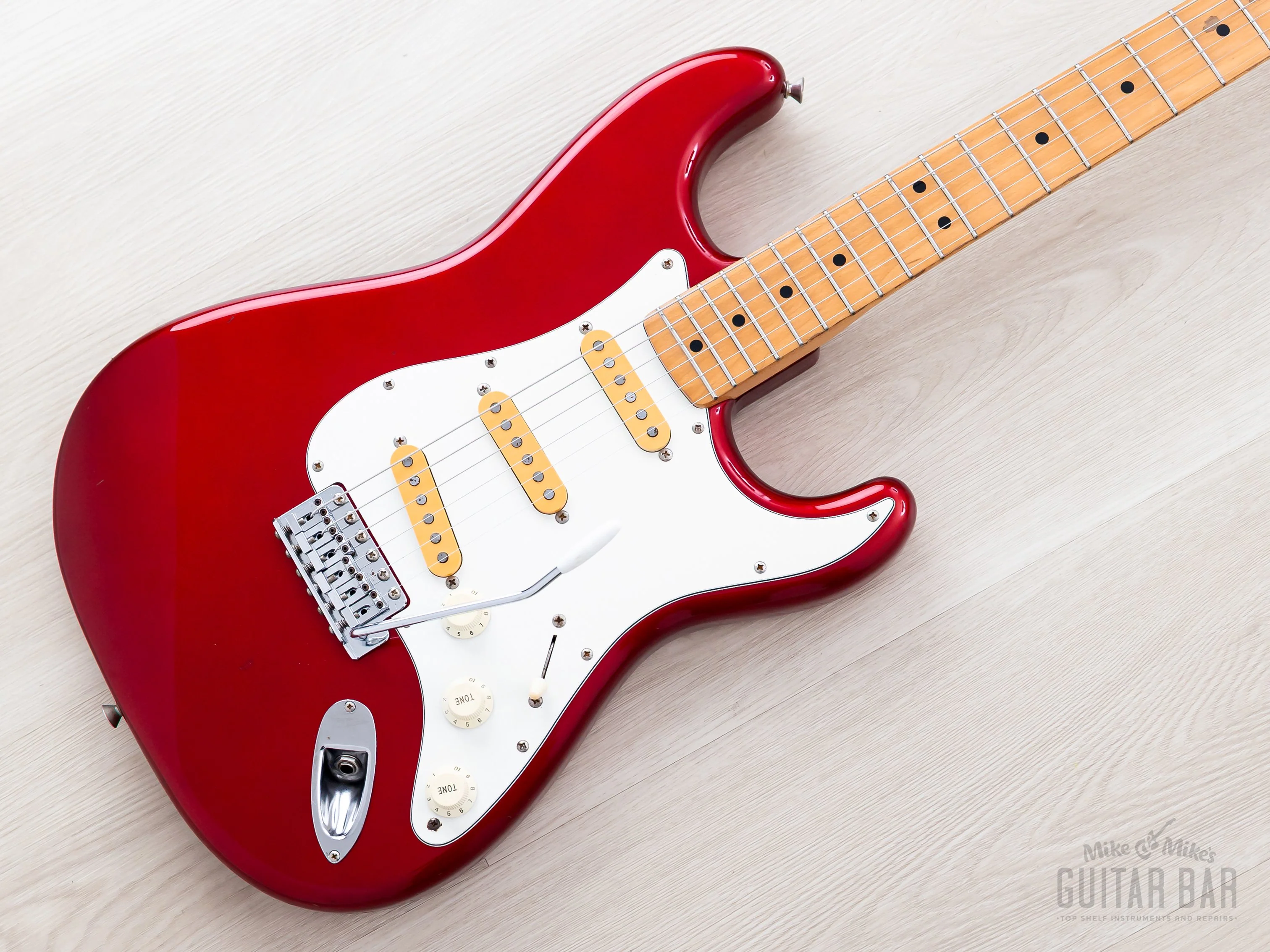1991 Fender Stratocaster '72 Vintage Reissue ST72-500 Candy Apple Red, Japan MIJ Fujigen