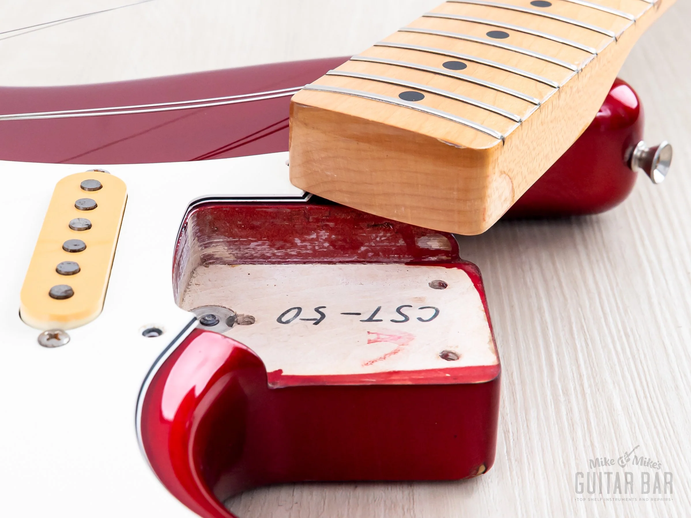 1991 Fender Stratocaster '72 Vintage Reissue ST72-500 Candy Apple Red, Japan MIJ Fujigen - Image 17