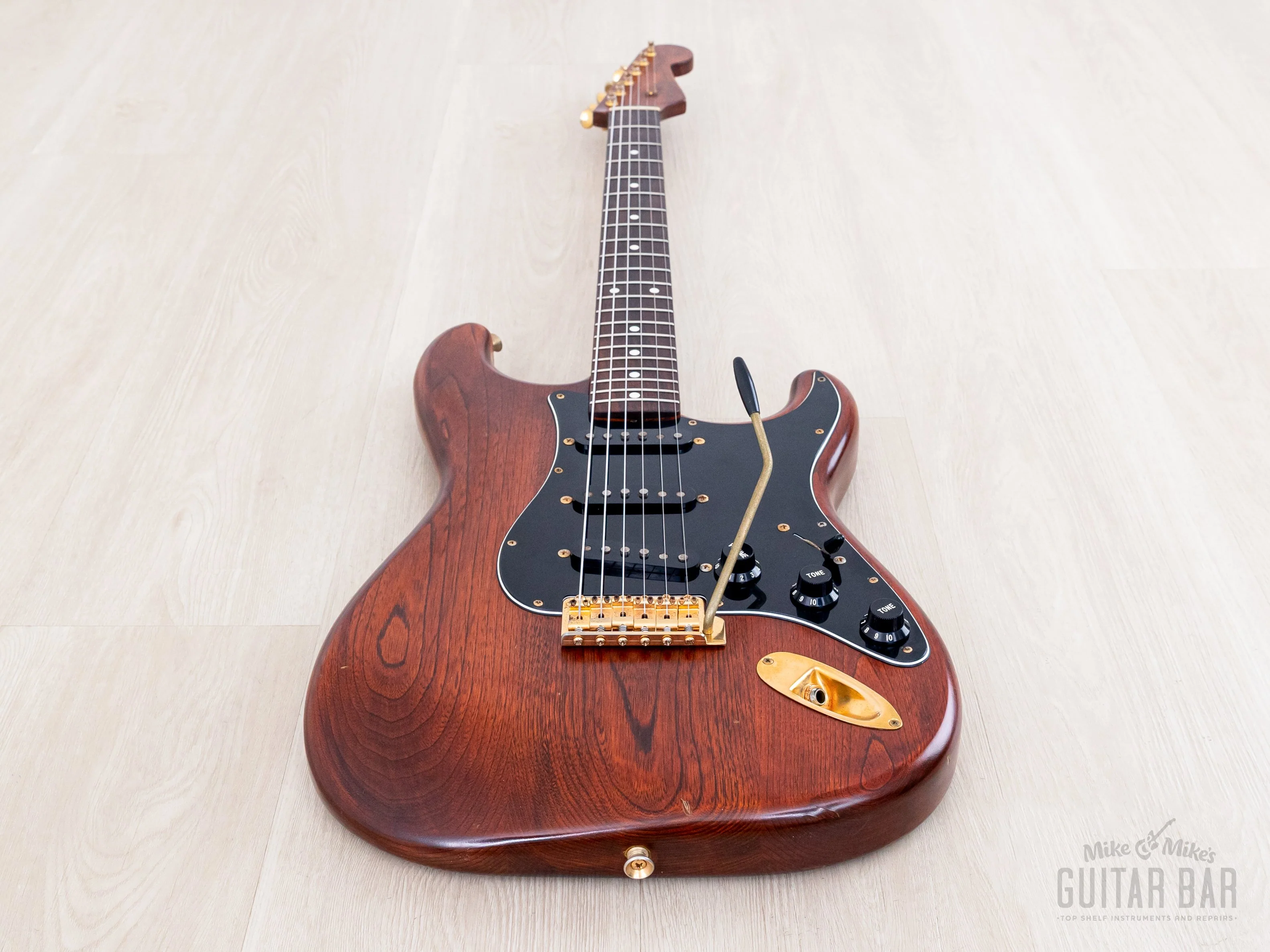 1992 Fender Stratocaster Order Made Walnut Satin Nitro Lacquer w/ Gold Hardware & Case, Japan MIJ Fujigen - Image 11
