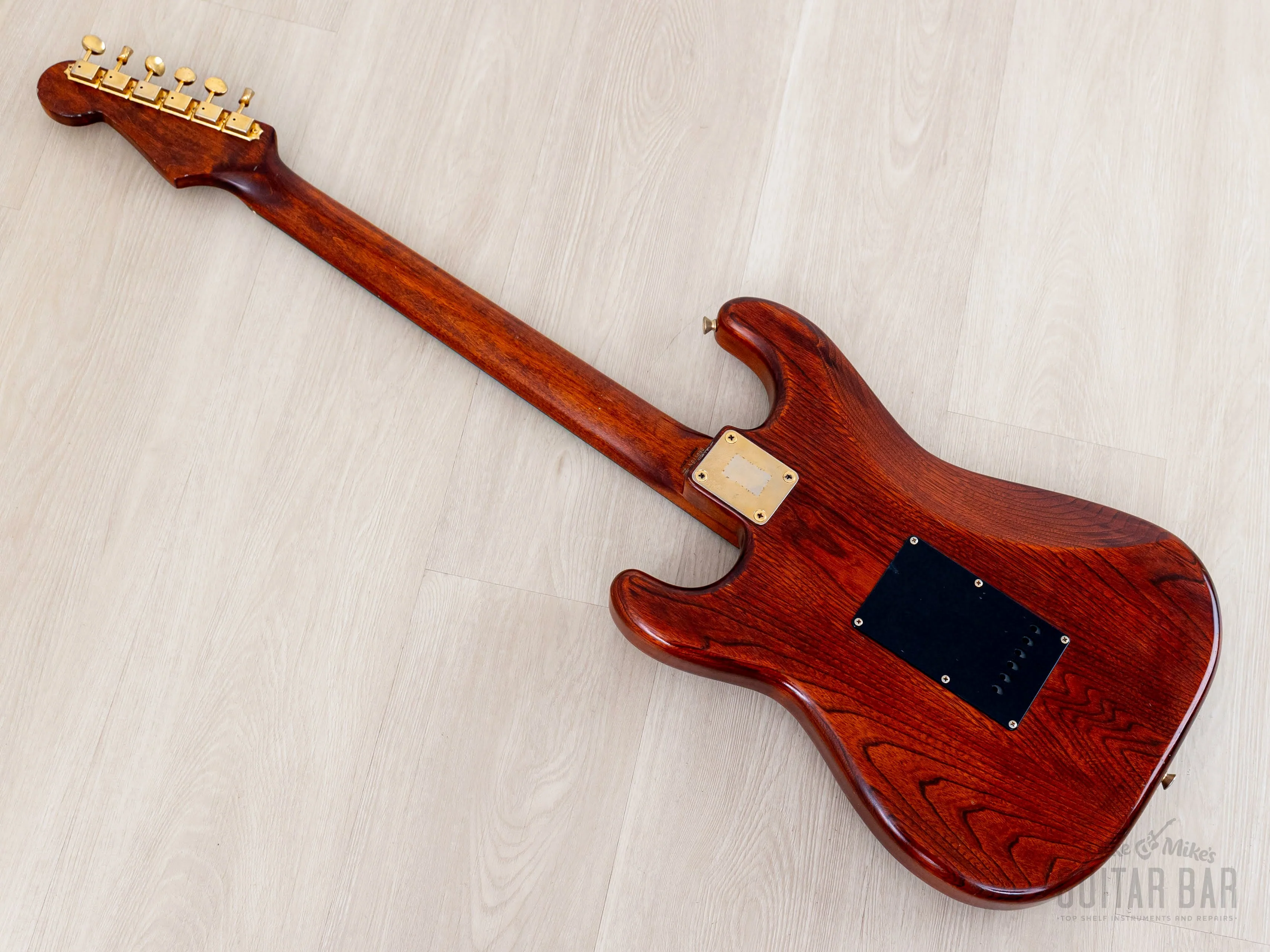 1992 Fender Stratocaster Order Made Walnut Satin Nitro Lacquer w/ Gold Hardware & Case, Japan MIJ Fujigen - Image 13