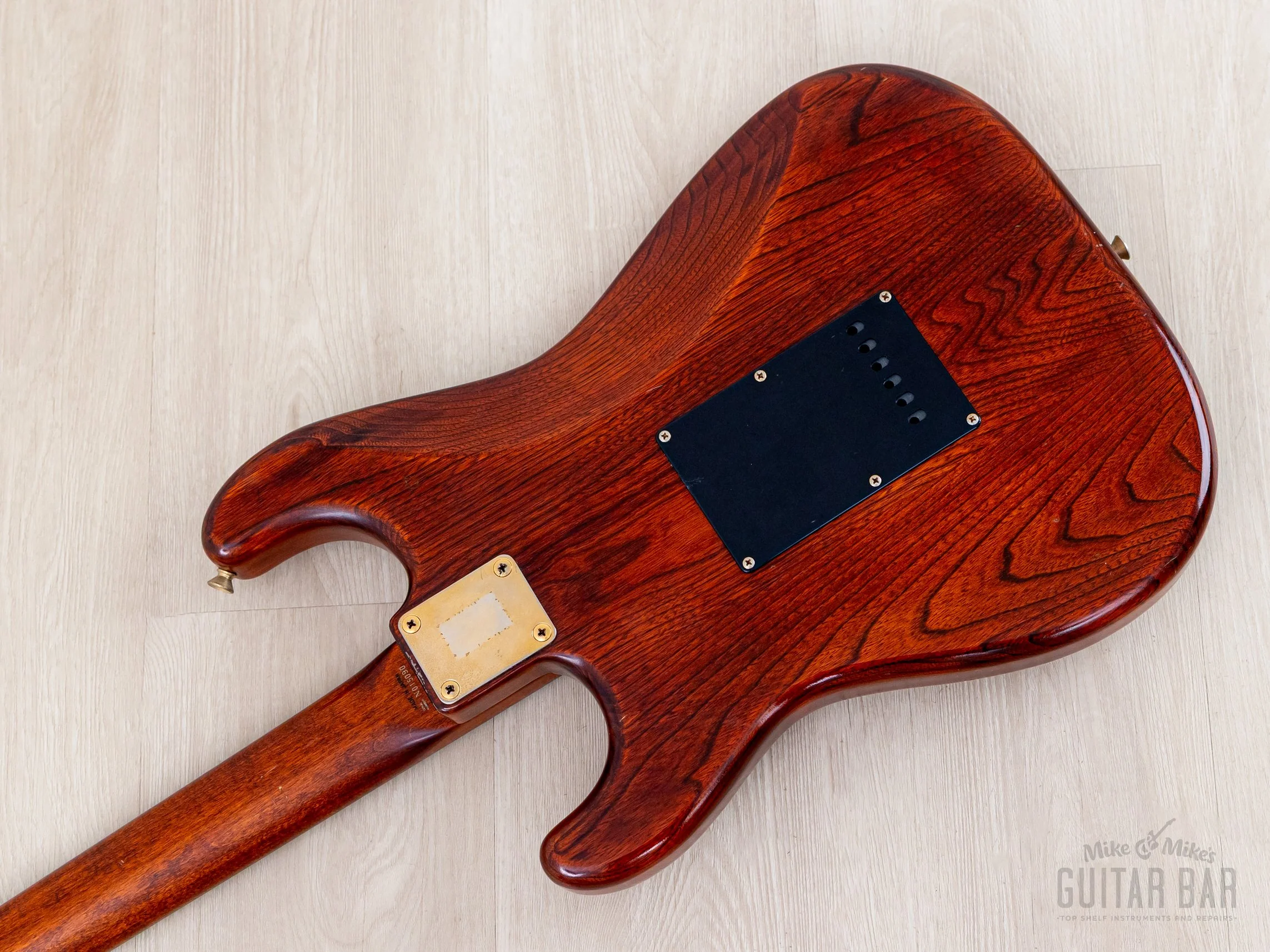 1992 Fender Stratocaster Order Made Walnut Satin Nitro Lacquer w/ Gold Hardware & Case, Japan MIJ Fujigen - Image 15