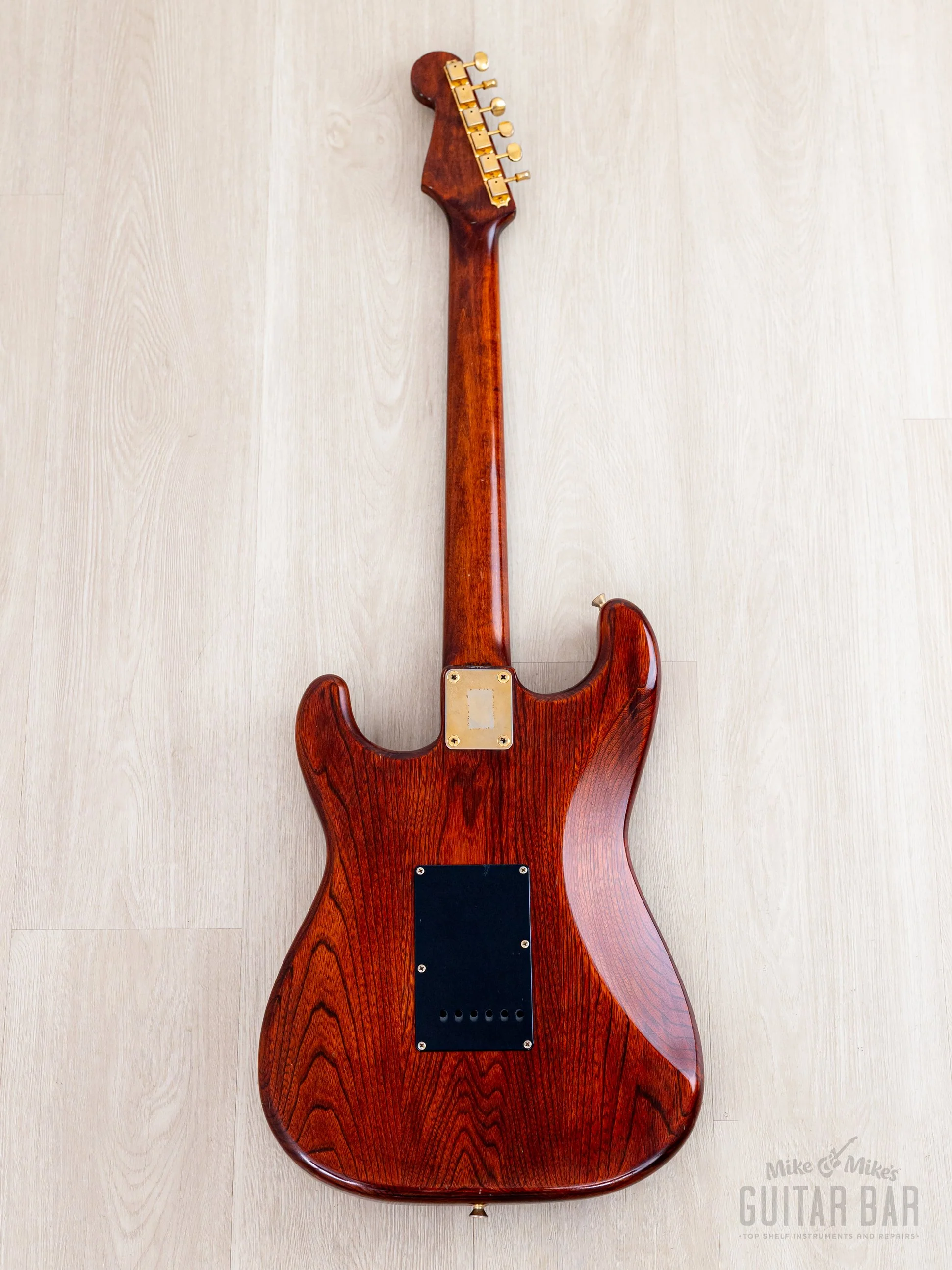 1992 Fender Stratocaster Order Made Walnut Satin Nitro Lacquer w/ Gold Hardware & Case, Japan MIJ Fujigen - Image 3