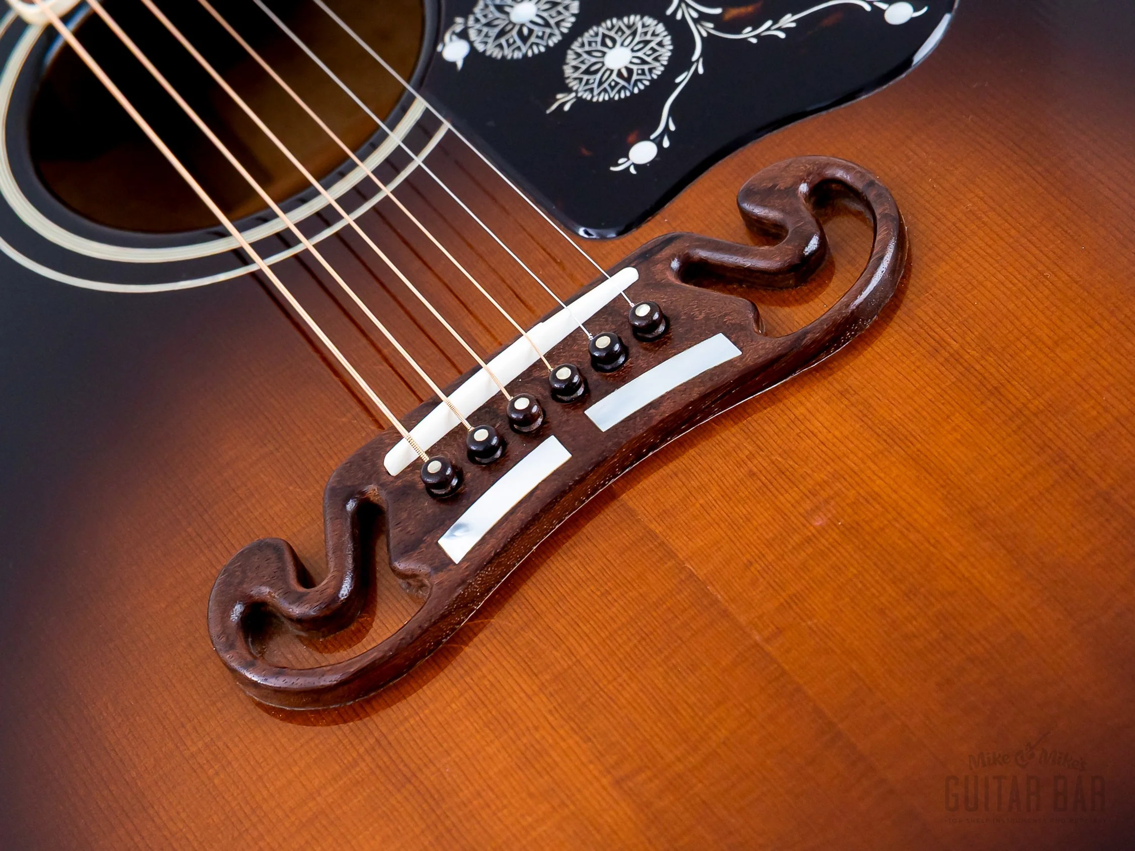 1992 Gibson J-200 Jumbo Acoustic Guitar Vintage Sunburst, Near-Mint w/ Case - Image 9