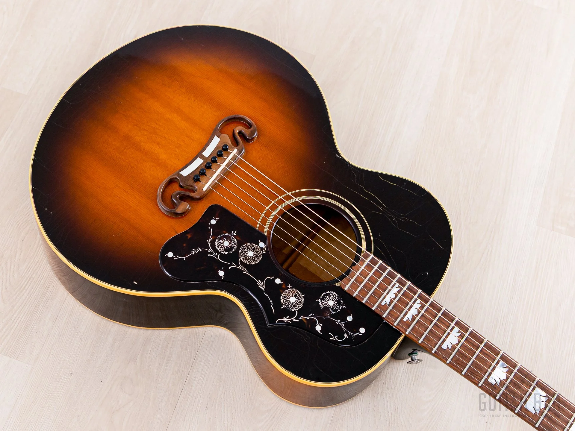 1992 Gibson J-200 Junior Jumbo Acoustic Guitar Vintage Sunburst w/ Case - Image 10