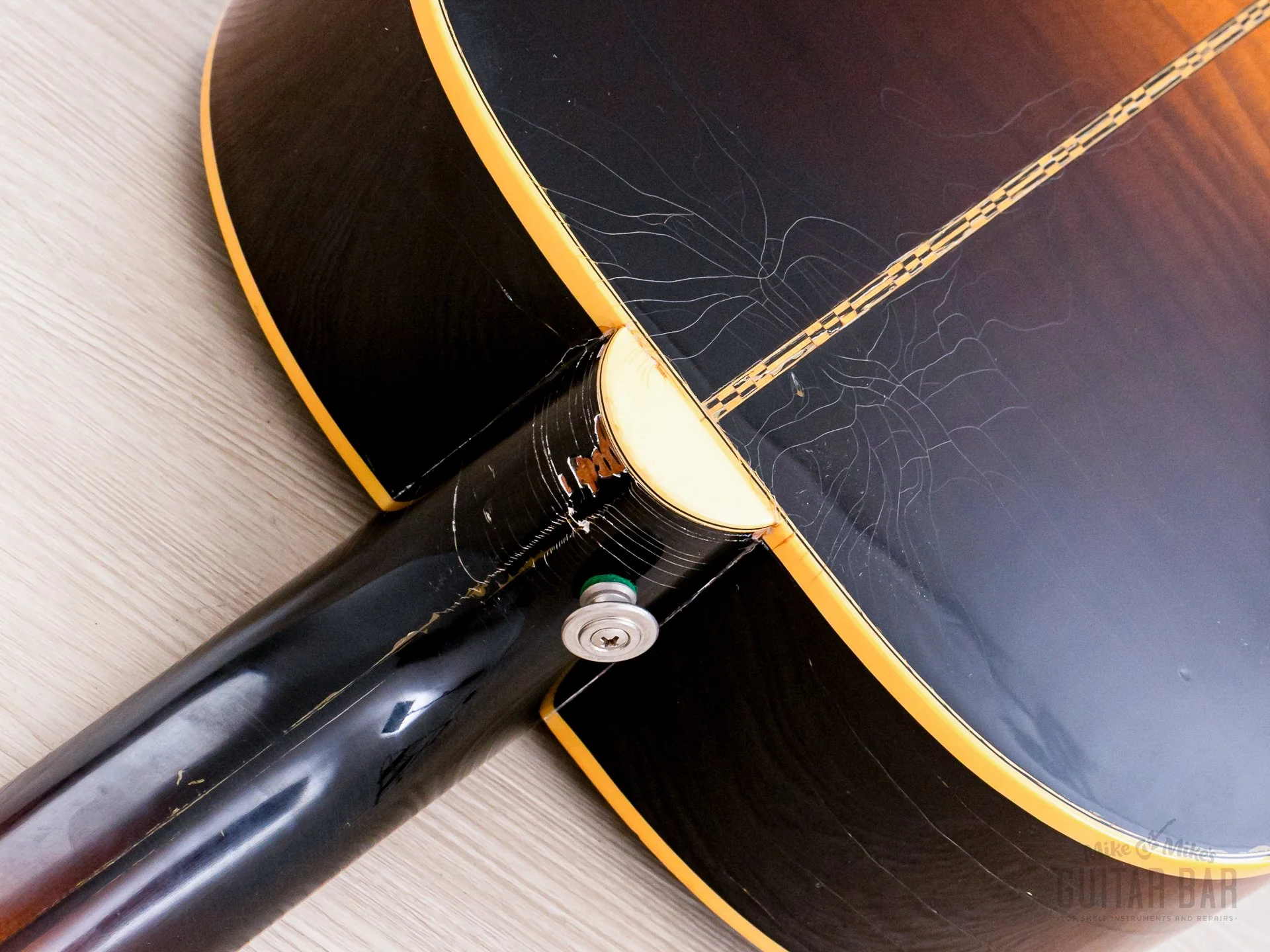 1992 Gibson J-200 Junior Jumbo Acoustic Guitar Vintage Sunburst w/ Case - Image 19