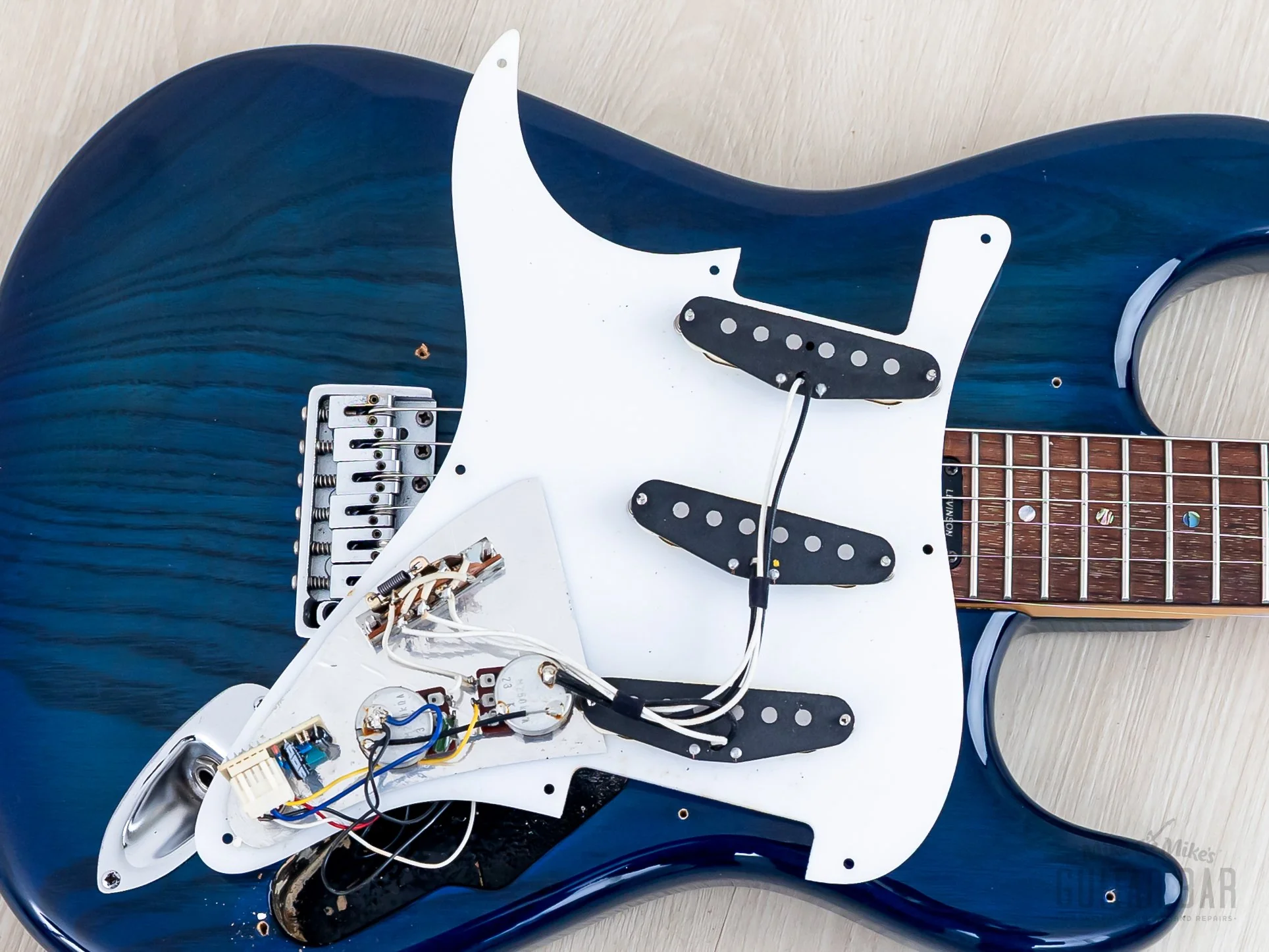 1992 Levinson Blade Texas Blue S-Style Guitar SSS Clear Blue, Japan - Image 19