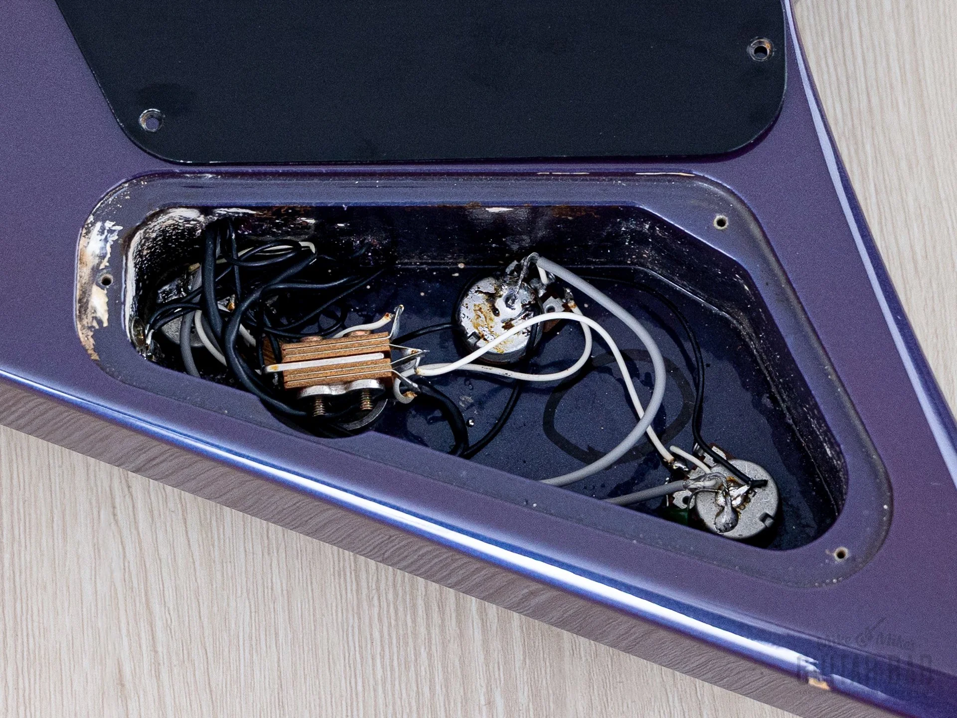 1993 Grover Jackson Randy Rhoads Standard V Blue Purple w/ DiMarzio DP100 Super Distortion - Image 15