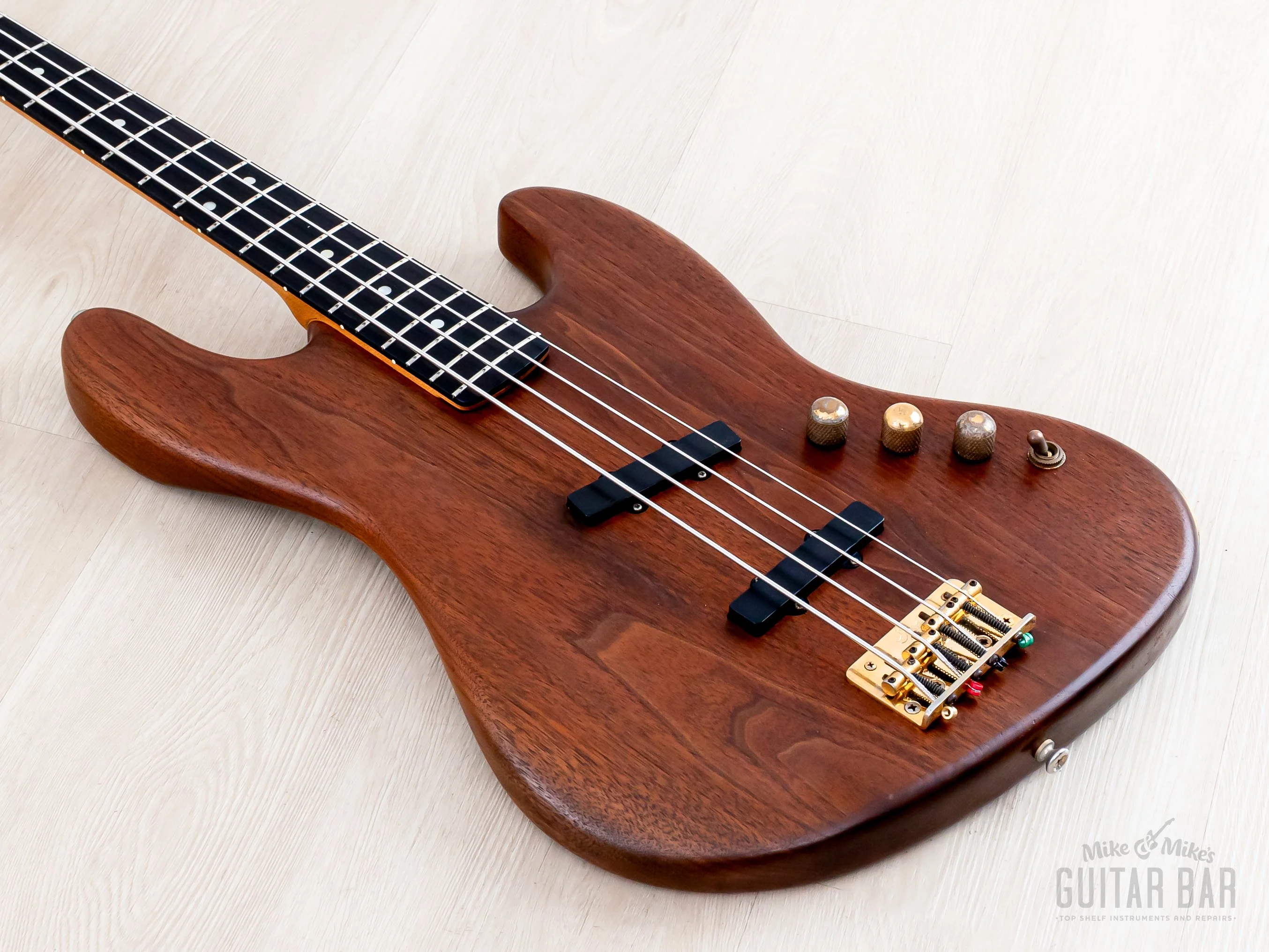 1993 PGM Moon Woody Series J-J-185 EMG Walnut Vintage Jazz Bass w/ Active EQ, Japan - Image 10