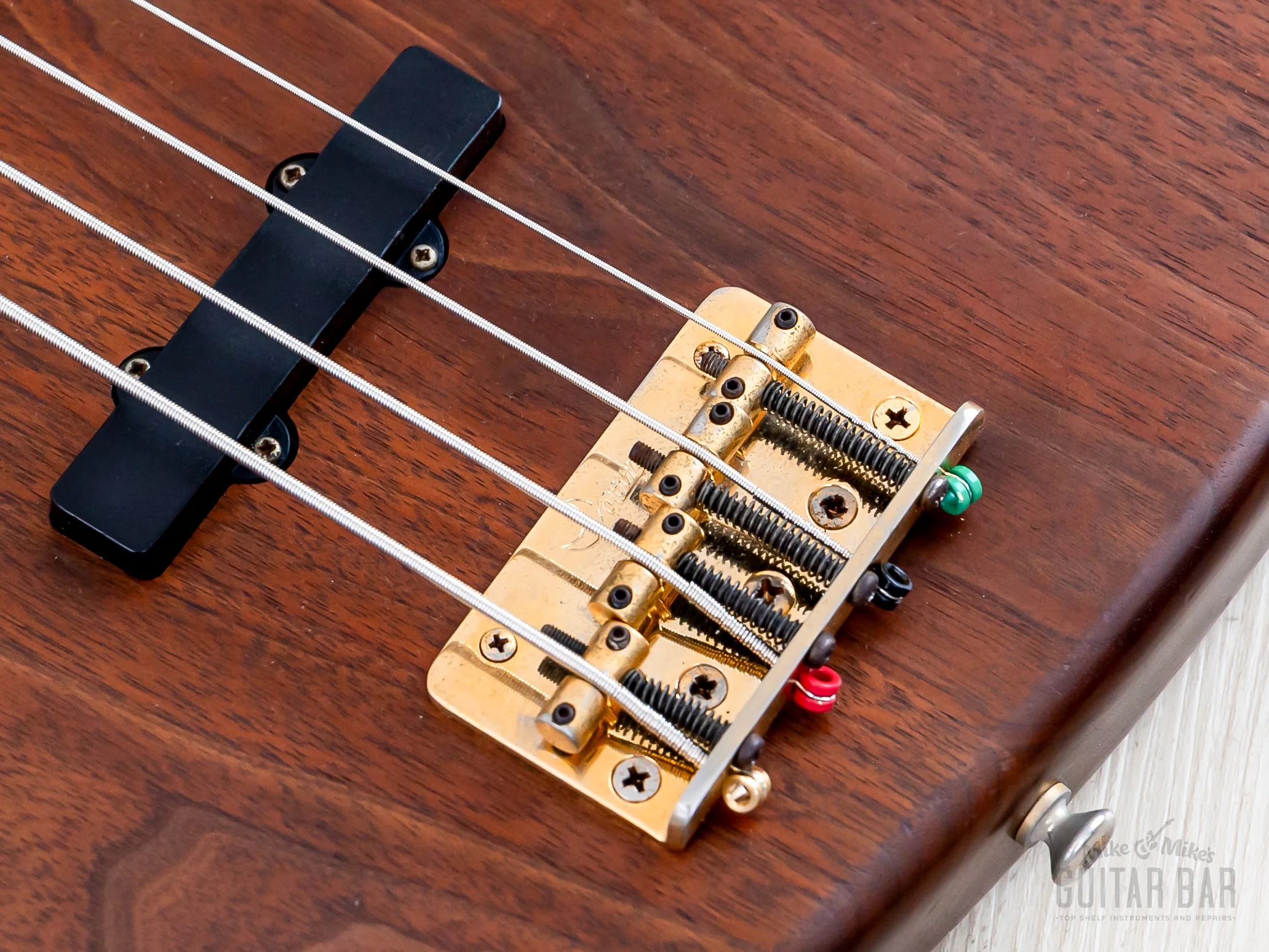 1993 PGM Moon Woody Series J-J-185 EMG Walnut Vintage Jazz Bass w/ Active EQ, Japan - Image 8