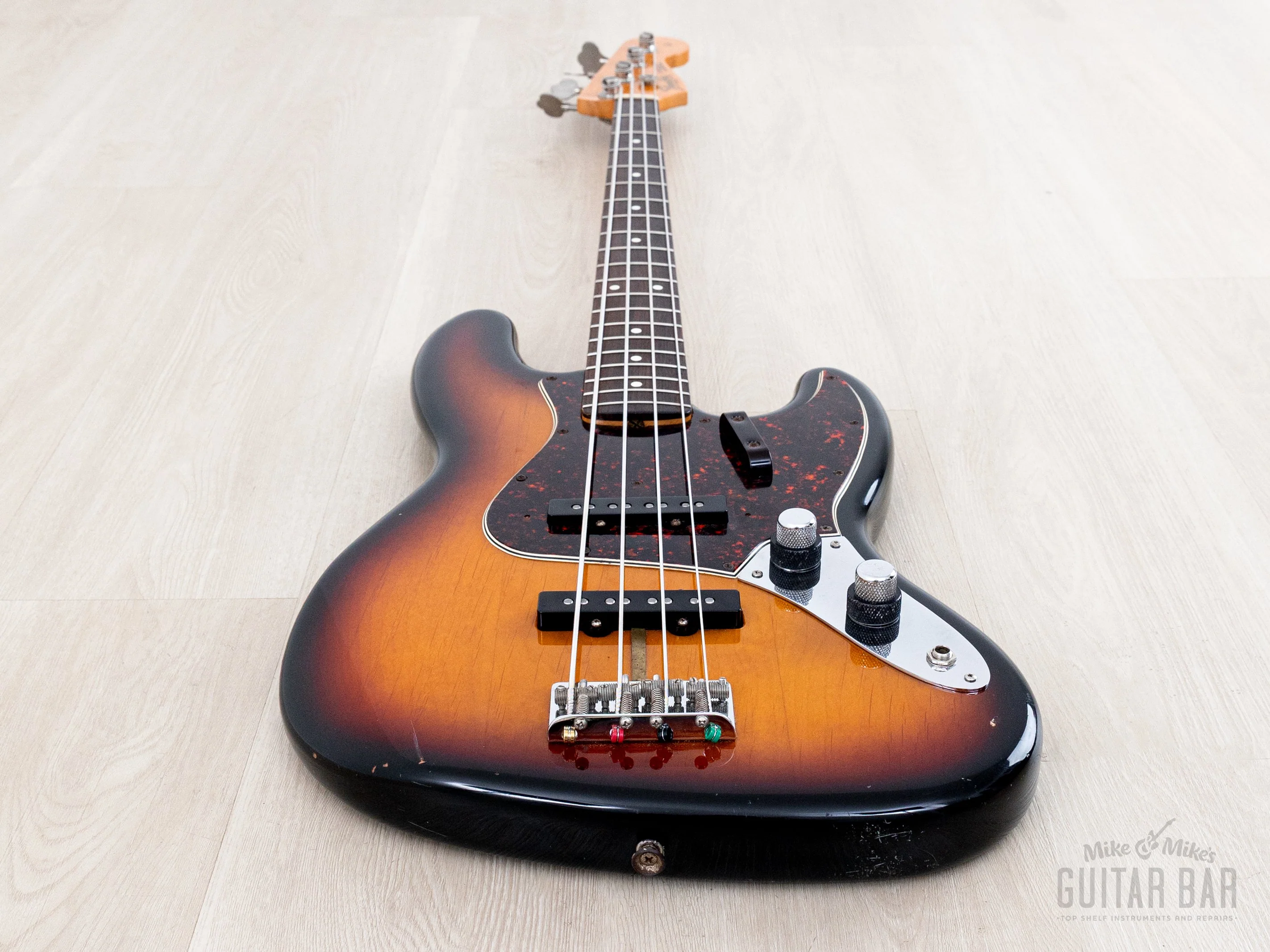 1994 Fender American Vintage ‘62 Jazz Bass Stack Knob Sunburst, 100% Original w/ Tweed Case - Image 11