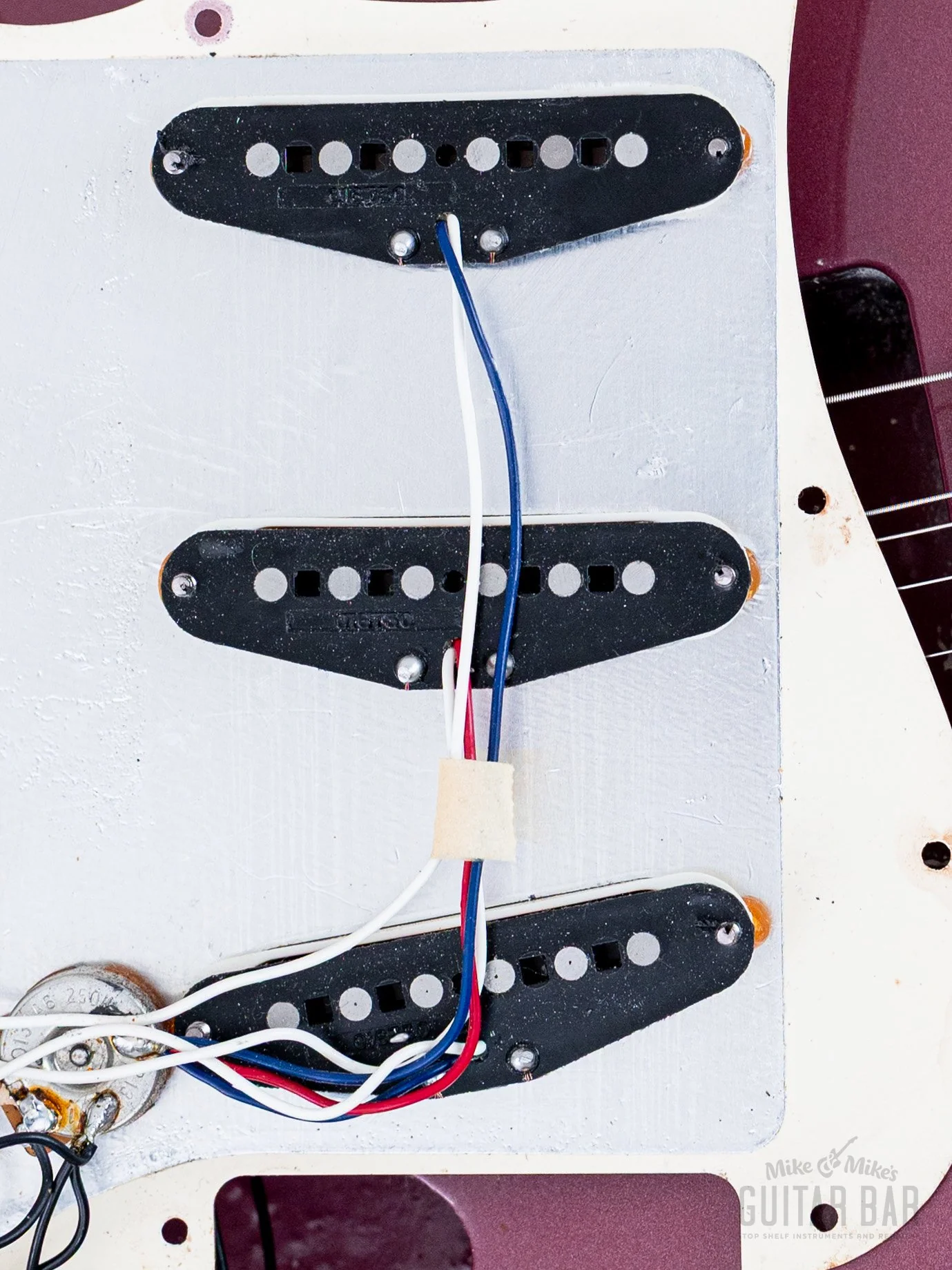 1995 Fender American Standard Stratocaster Burgundy Mist + Headstock, Near-Mint w/ TBX, Case - Image 20