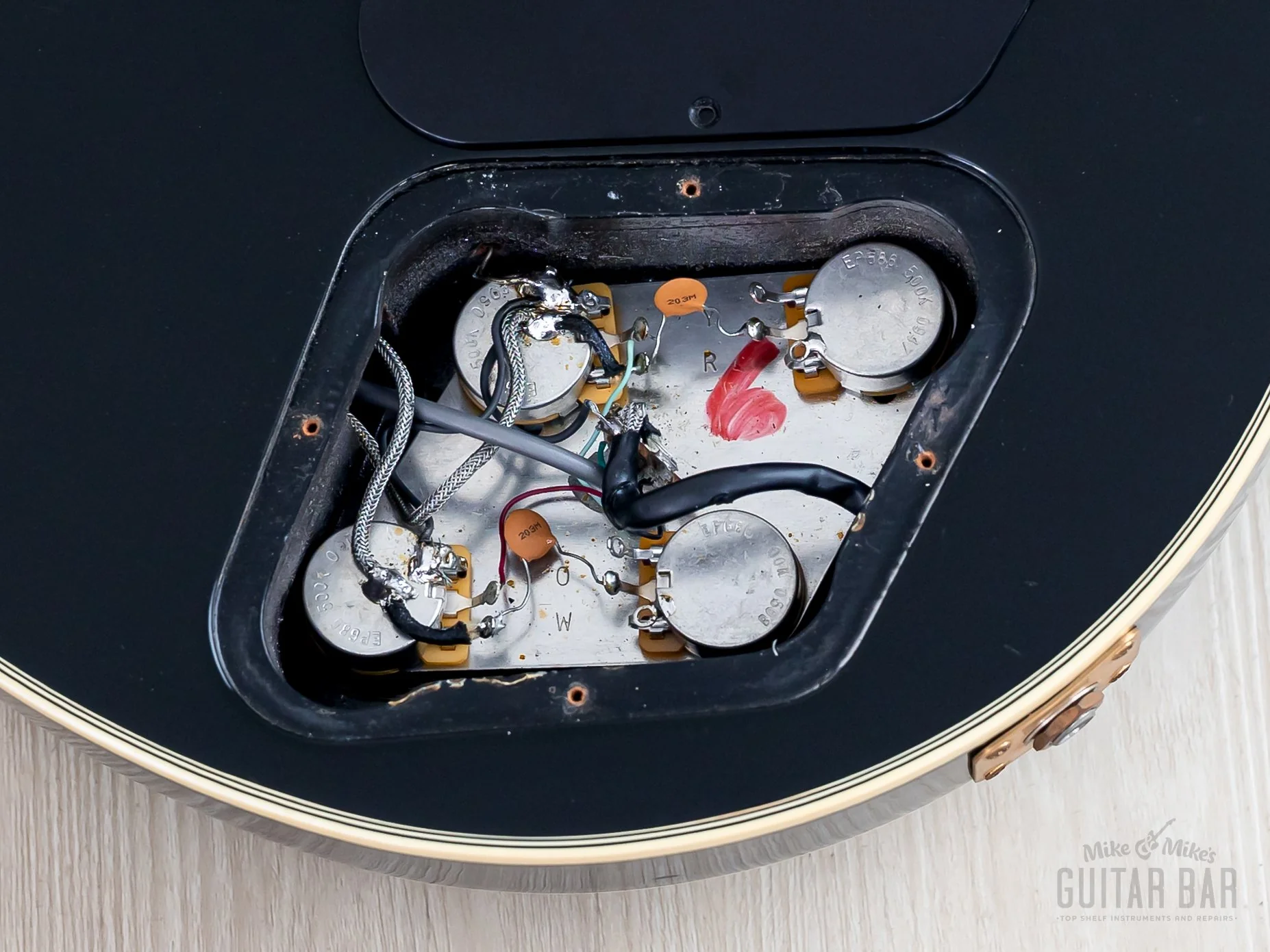 1995 Gibson Les Paul Custom Limited Edition Black Beauty w/ 490R, 498T & Case - Image 15