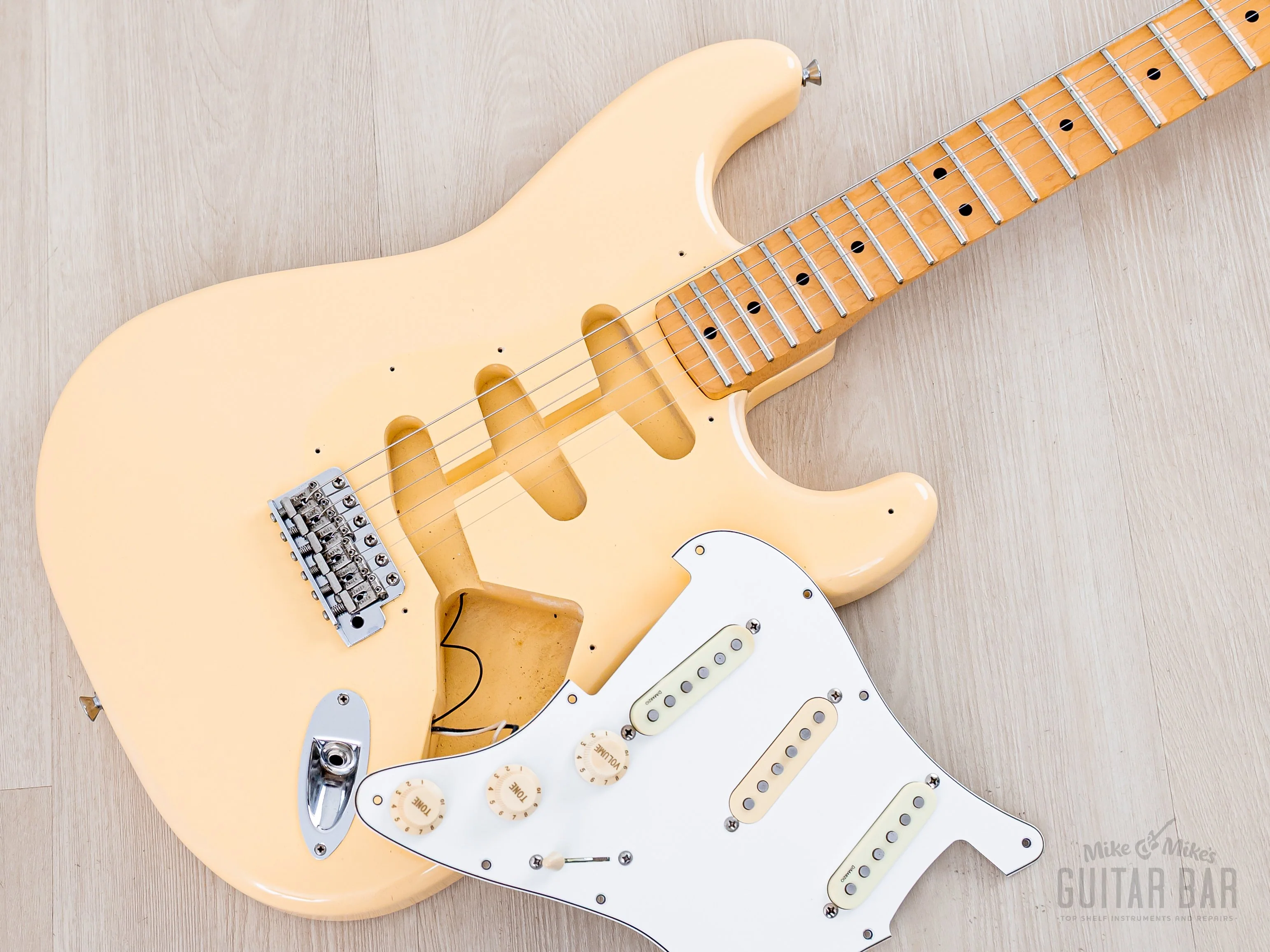 1996 Fender Custom Edition Yngwie Malmsteen Stratocaster ST72-140YM Yellow White w/ Dimarzio, Case & Hangtag, Japan MIJ - Image 22