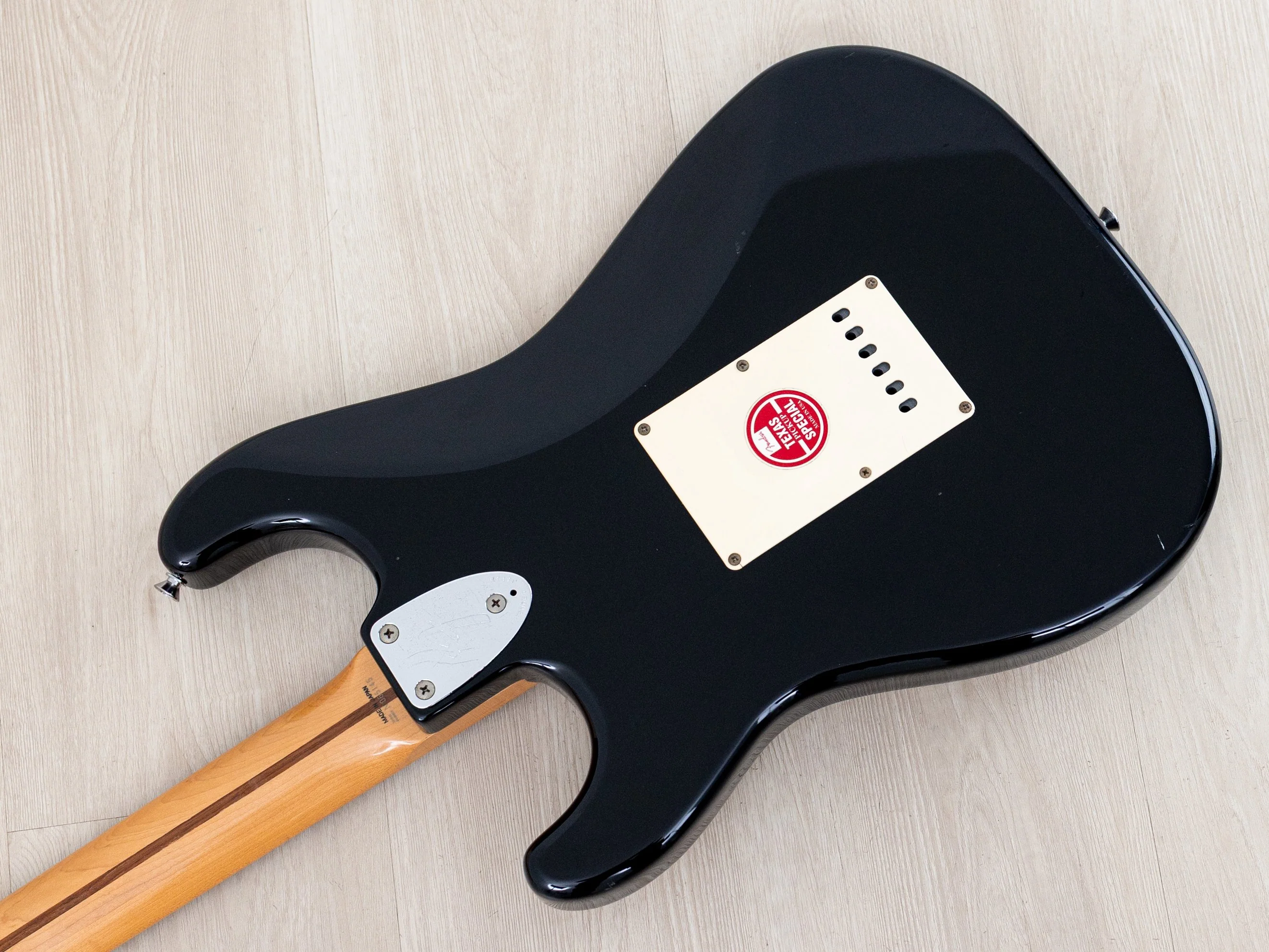 1996 Fender Stratocaster ‘72 Vintage Reissue ST72 Black, Non-Catalog w/ USA Texas Specials, Ash Body & Case, Japan MIJ - Image 15