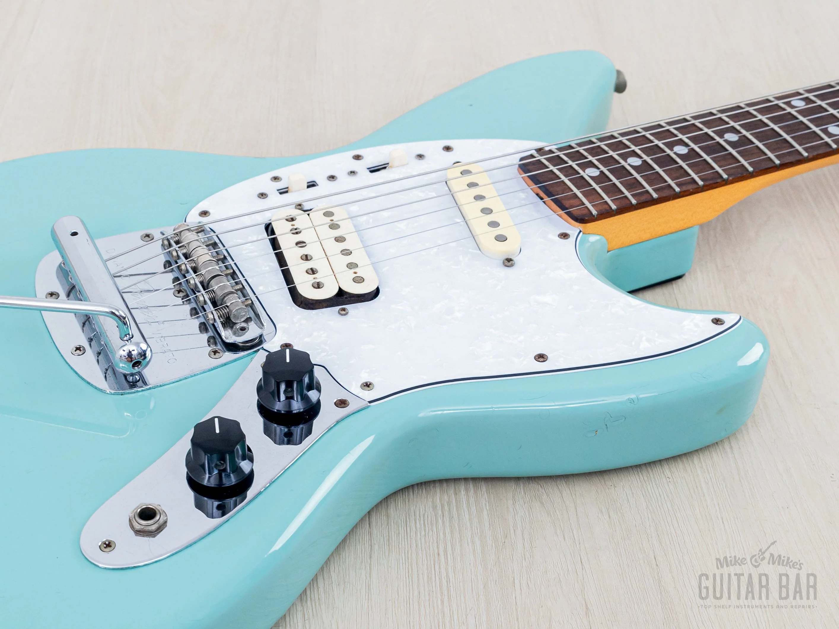1997 Fender Jag-Stang JGS-65 Kurt Cobain Signature Offset Guitar Sonic Blue, Japan MIJ - Image 6