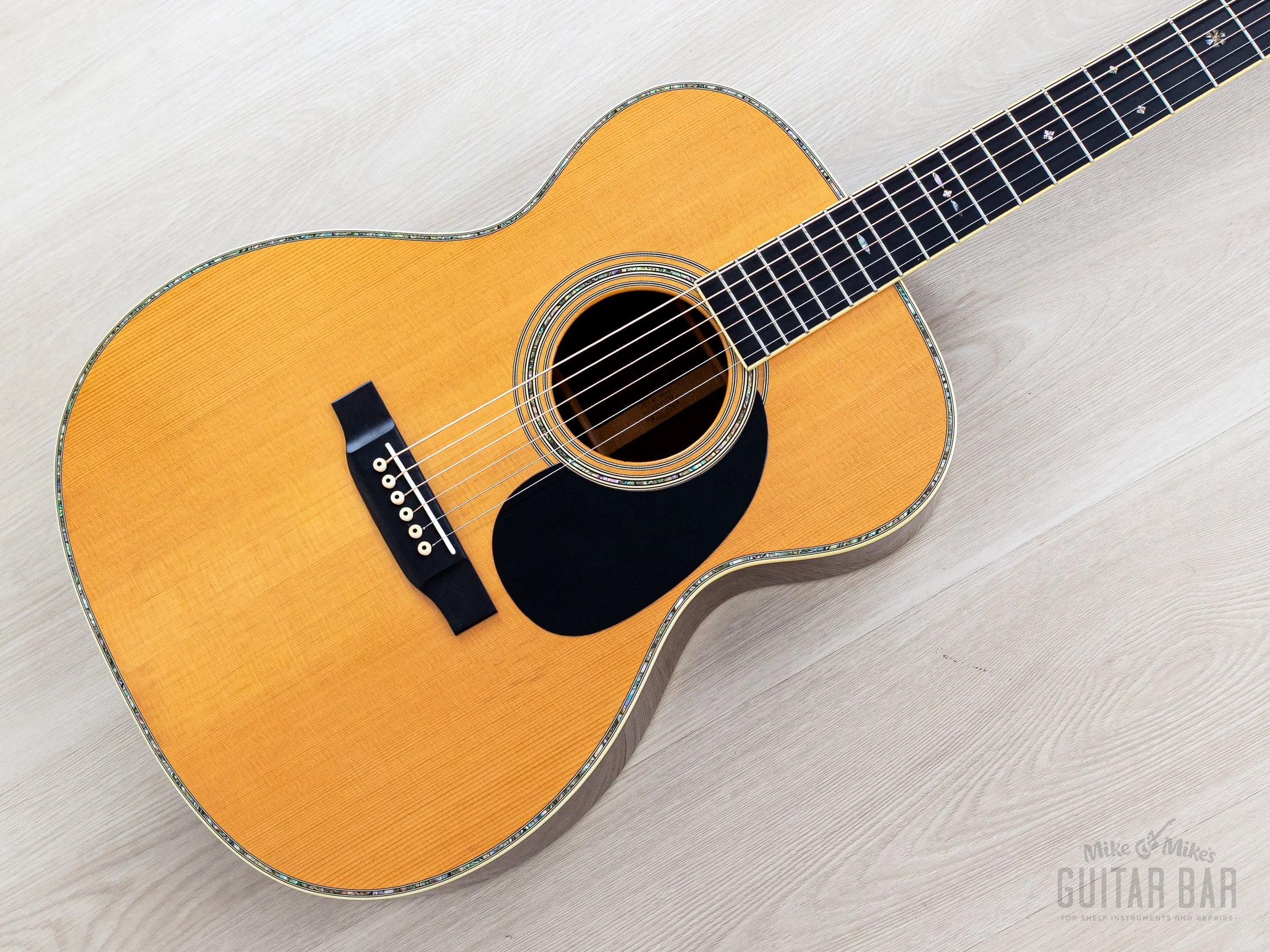 1998 Martin Custom 000-28 Brazilian Rosewood w/ Abalone Purfling, Pre-War Inlay & Case