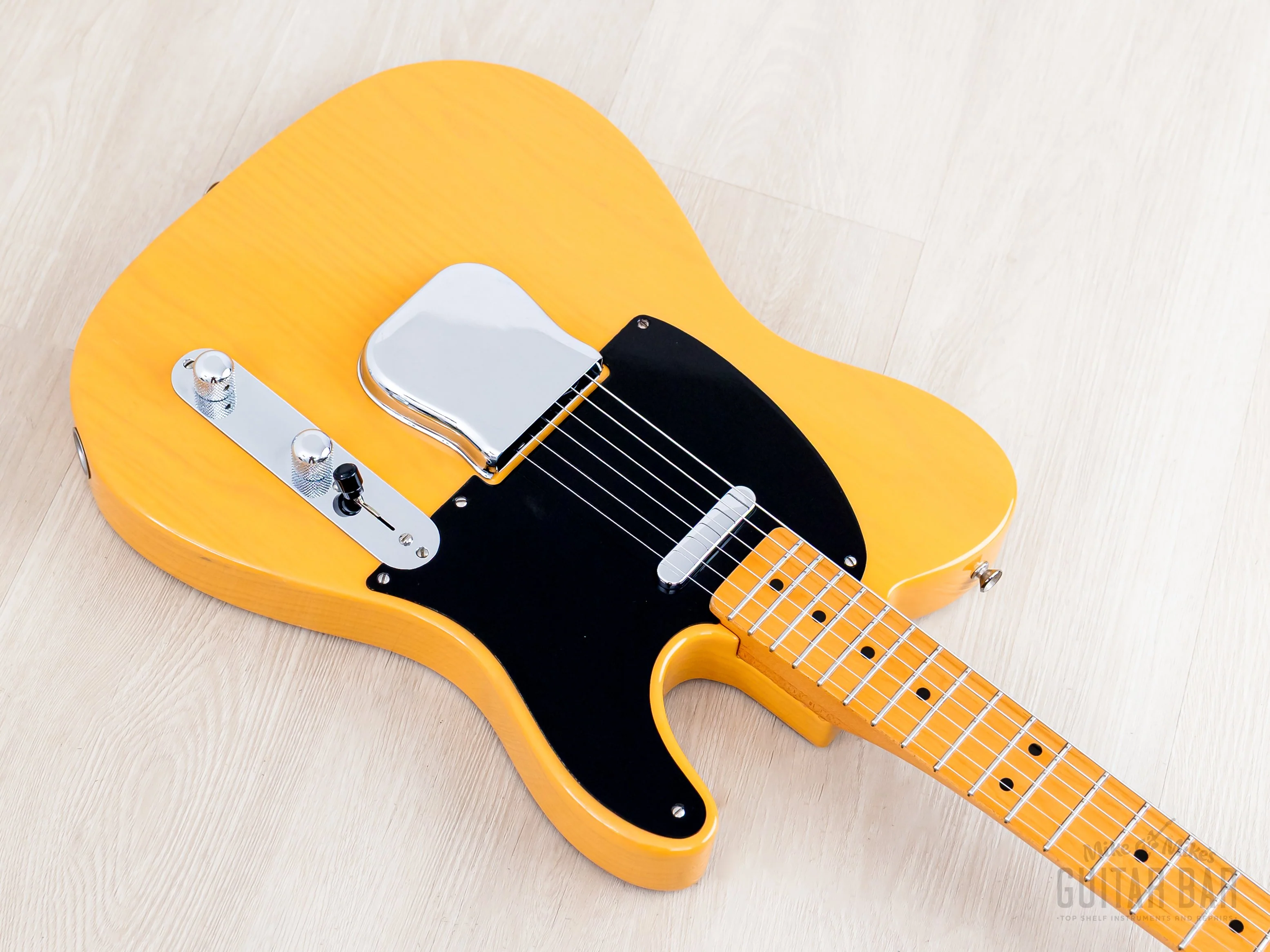 1994 Fender American Vintage '52 Telecaster Butterscotch, Near-Mint w/ Tweed Case, Hangtags & Custom Shop '51 Nocaster Pickups - Image 8