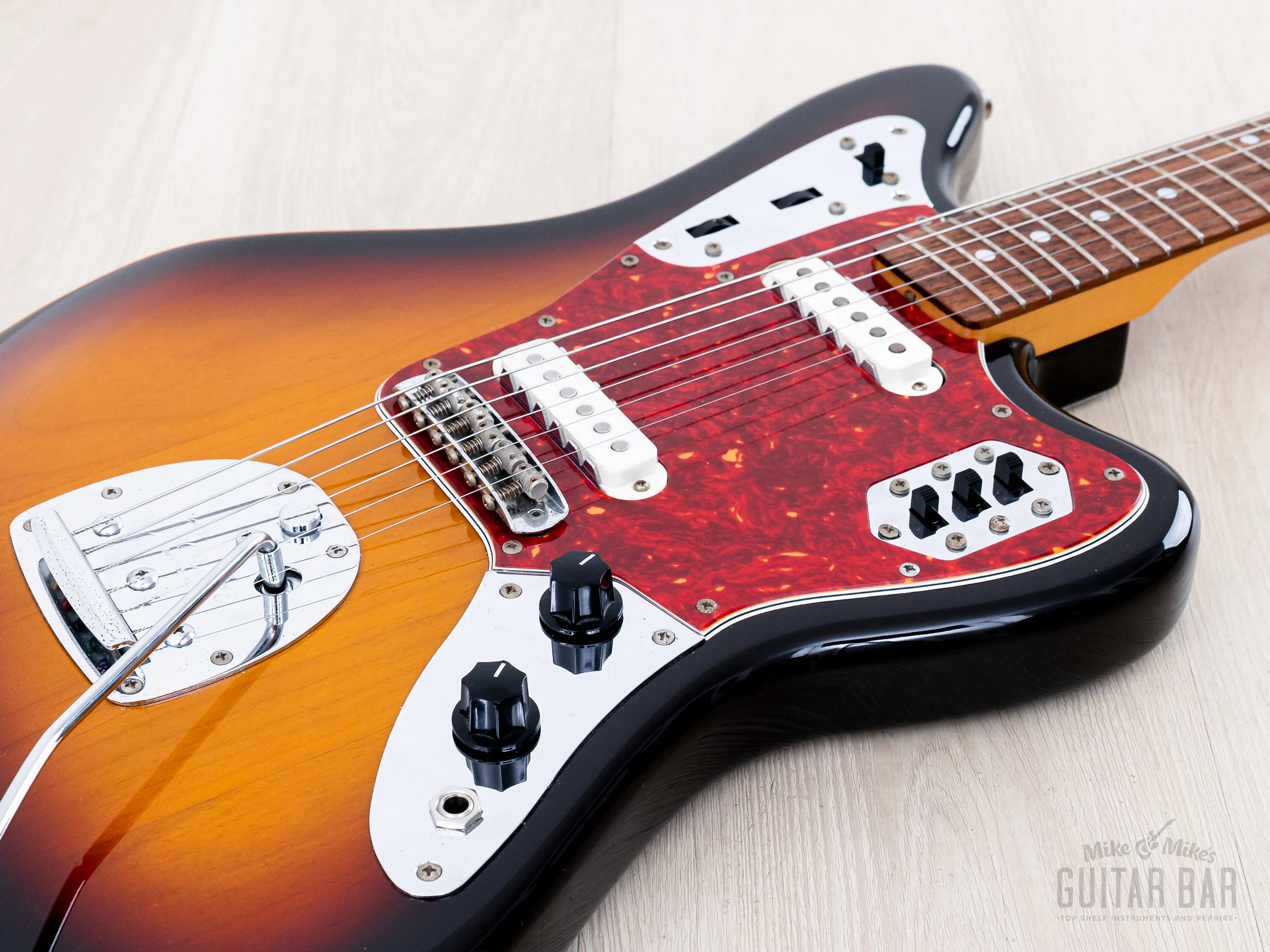 1999 Fender Jaguar ‘62 Vintage Reissue JG66-85 Sunburst, Near-Mint w/ Case, Japan CIJ - Image 6