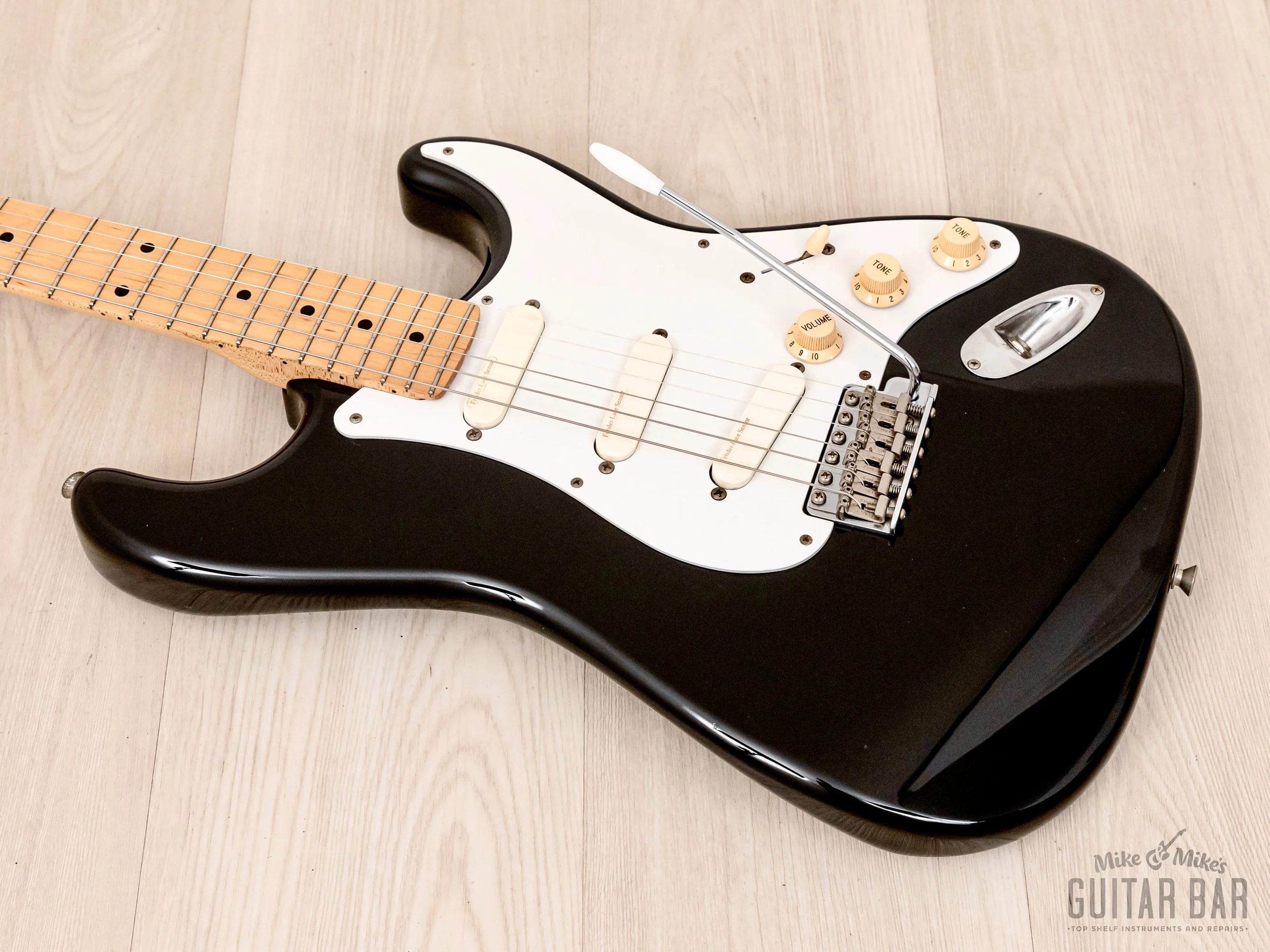 1999 Fender Stratocaster â54 Vintage Reissue ST54-95LS Blackie Specs w/ USA Lace Sensors, Japan CIJ - Image 9