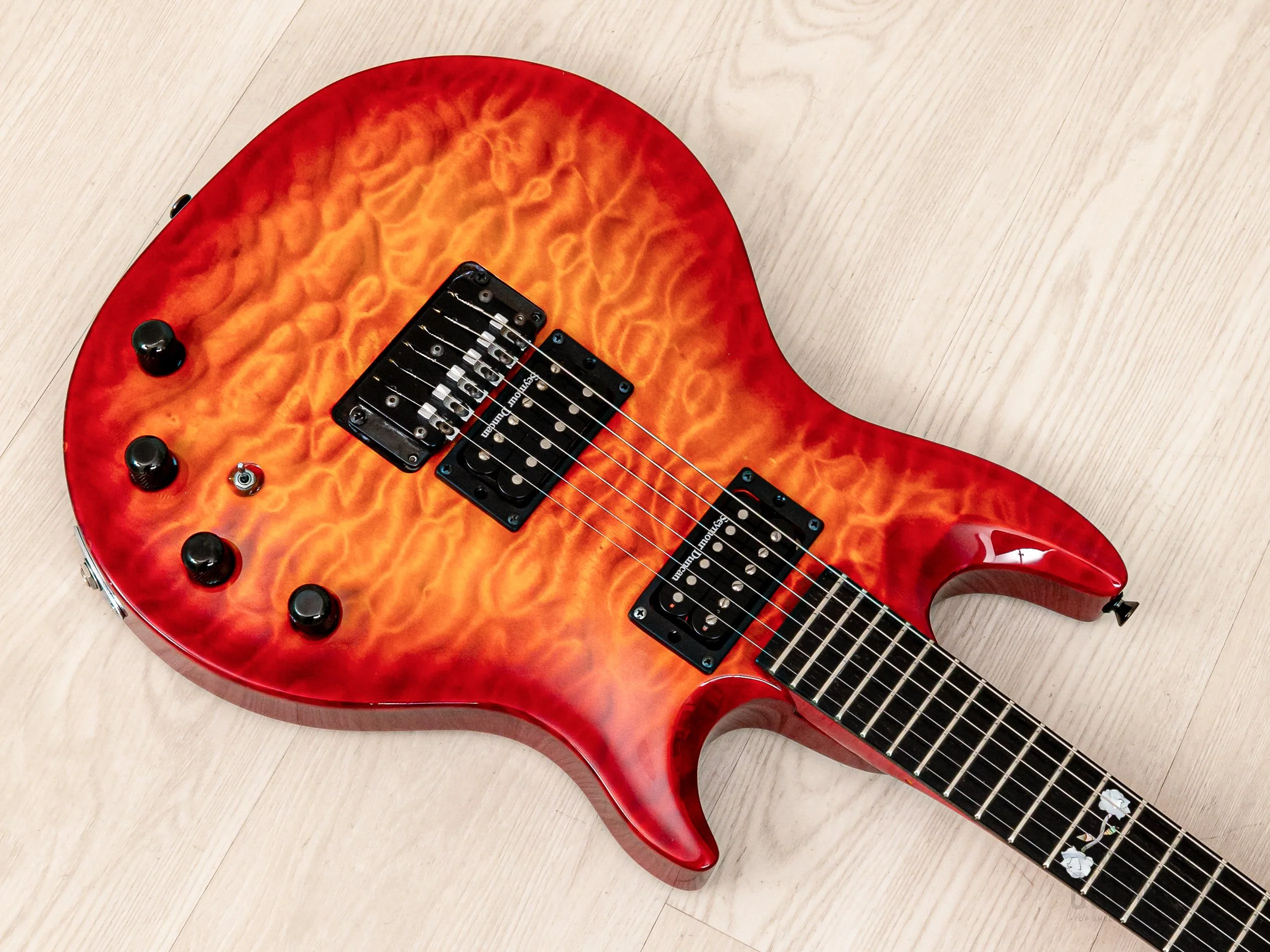 2000 Dave Bunker MVP Quilt Top Cherry Sunburst, 100% Original w/ Case - Image 9