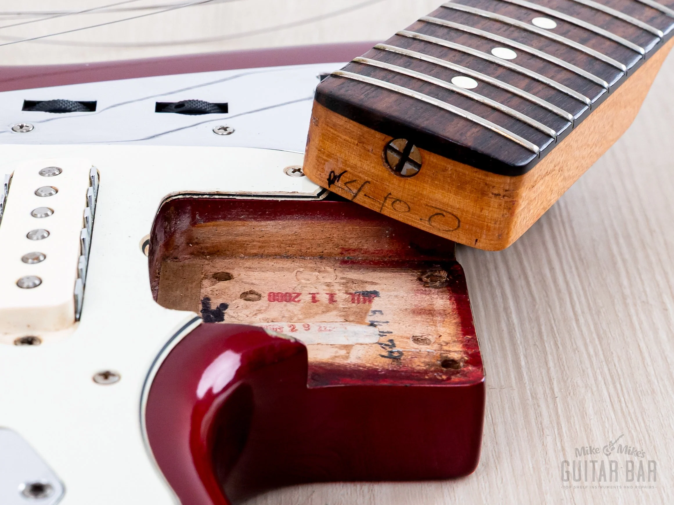 2000 Fender American Vintage '62 Jaguar Yamano, Candy Apple Red w/ Matching Headstock, Case & Tags - Image 17