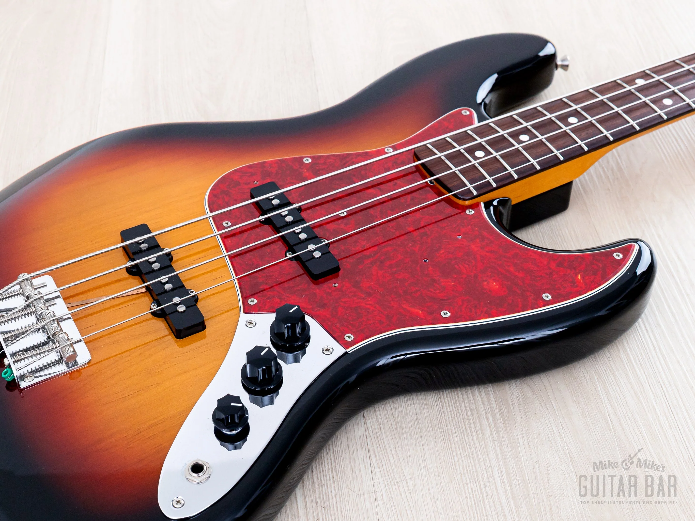 2000 Fender Jazz Bass ‘62 Vintage Reissue JB62-75US Sunburst, Near-Mint w/ USA Pickups & Hangtag, Japan CIJ - Image 6