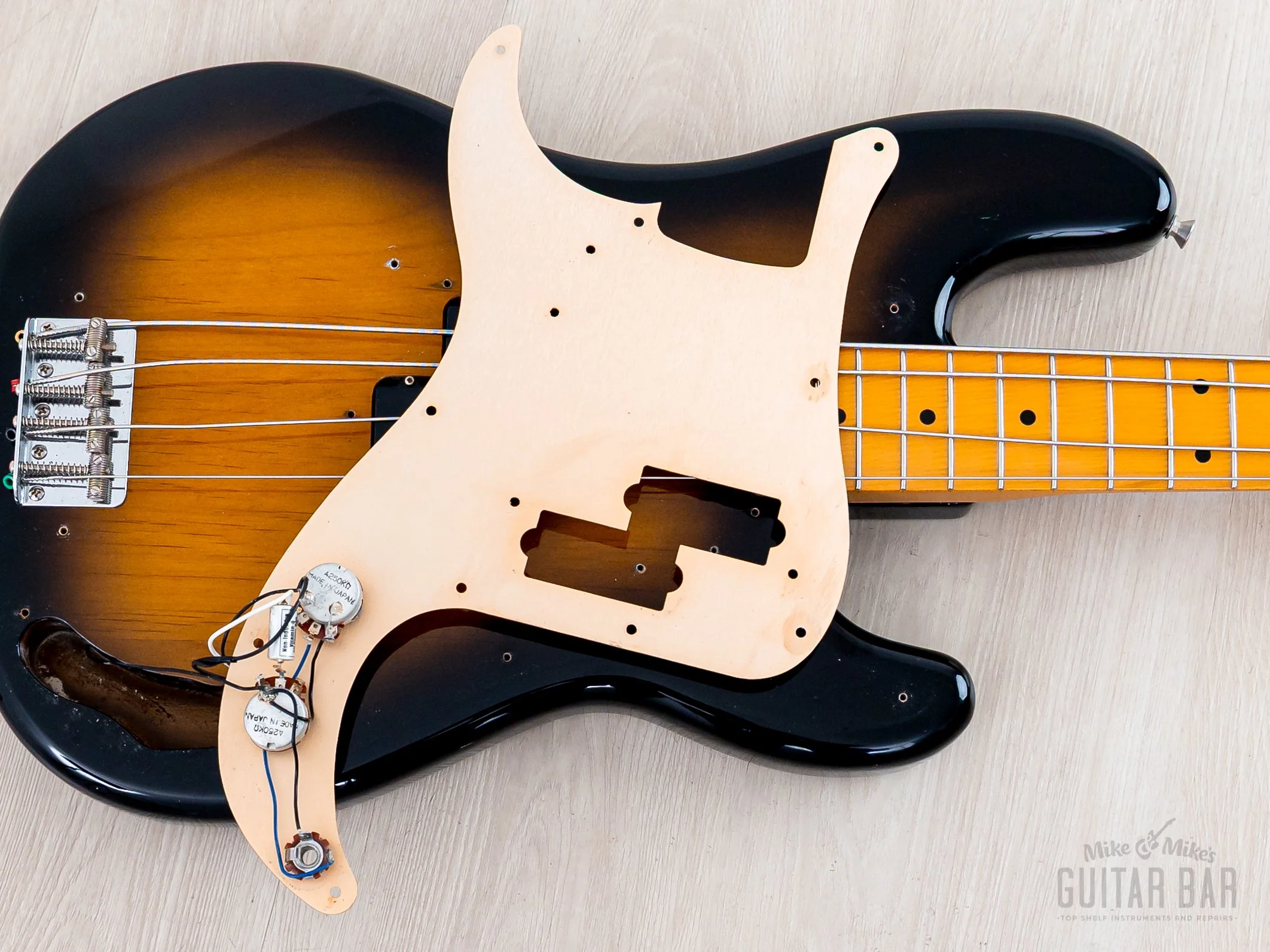 2000 Fender Precision Bass '57 Vintage Reissue PB57-70US Suburst Gold Guard w/ USA Pickup, Japan CIJ - Image 19