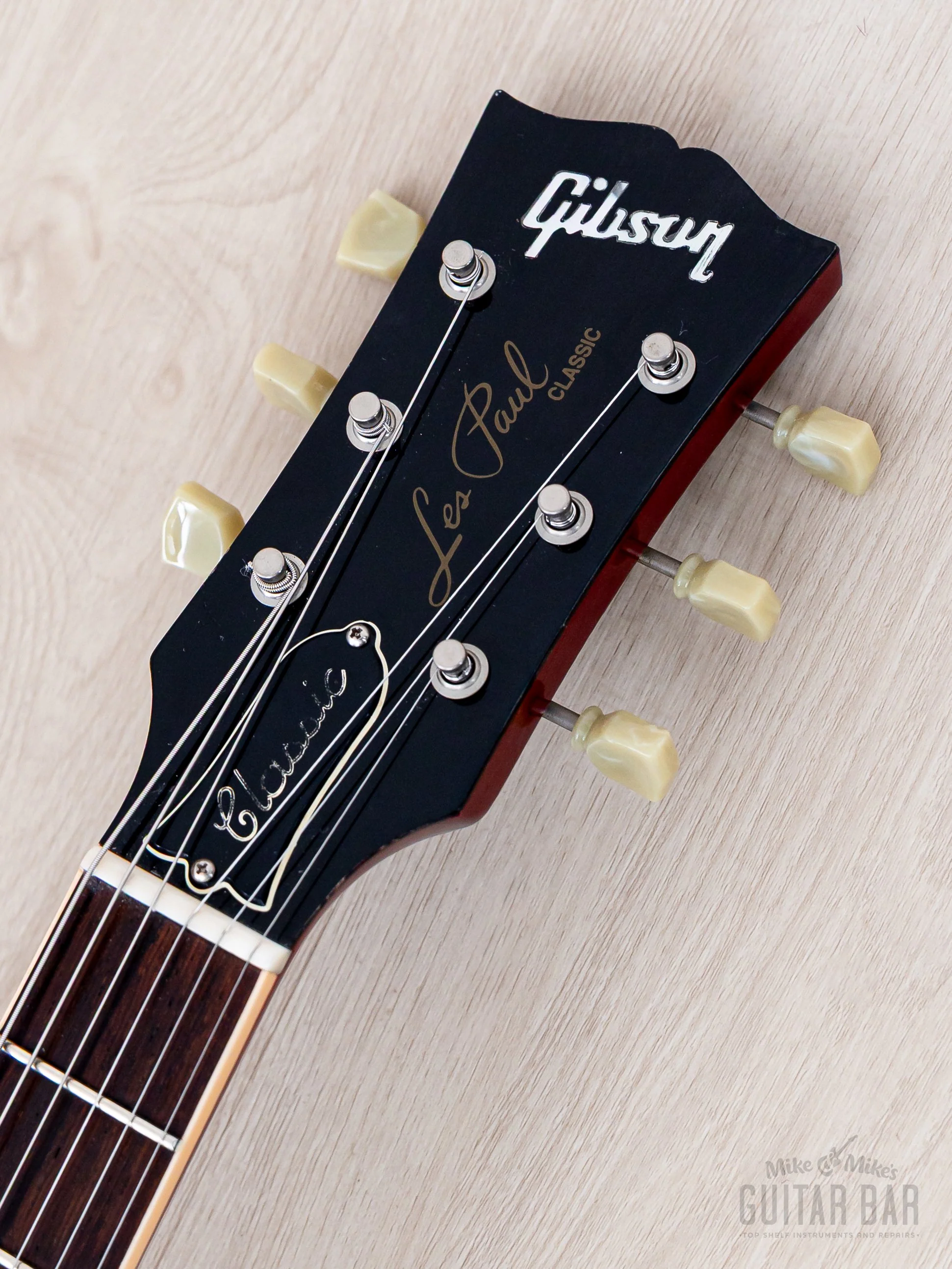 2000 Gibson Les Paul Classic Plus Heritage Cherry Sunburst w/ Case, Hangtags - Image 4