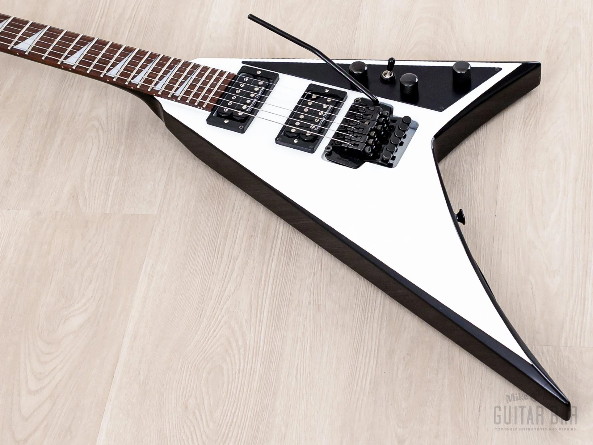 2000 Jackson Stars Randy Rhoads RR-J2 White Neck Through Flying V w/ Seymour Duncan - Image 10