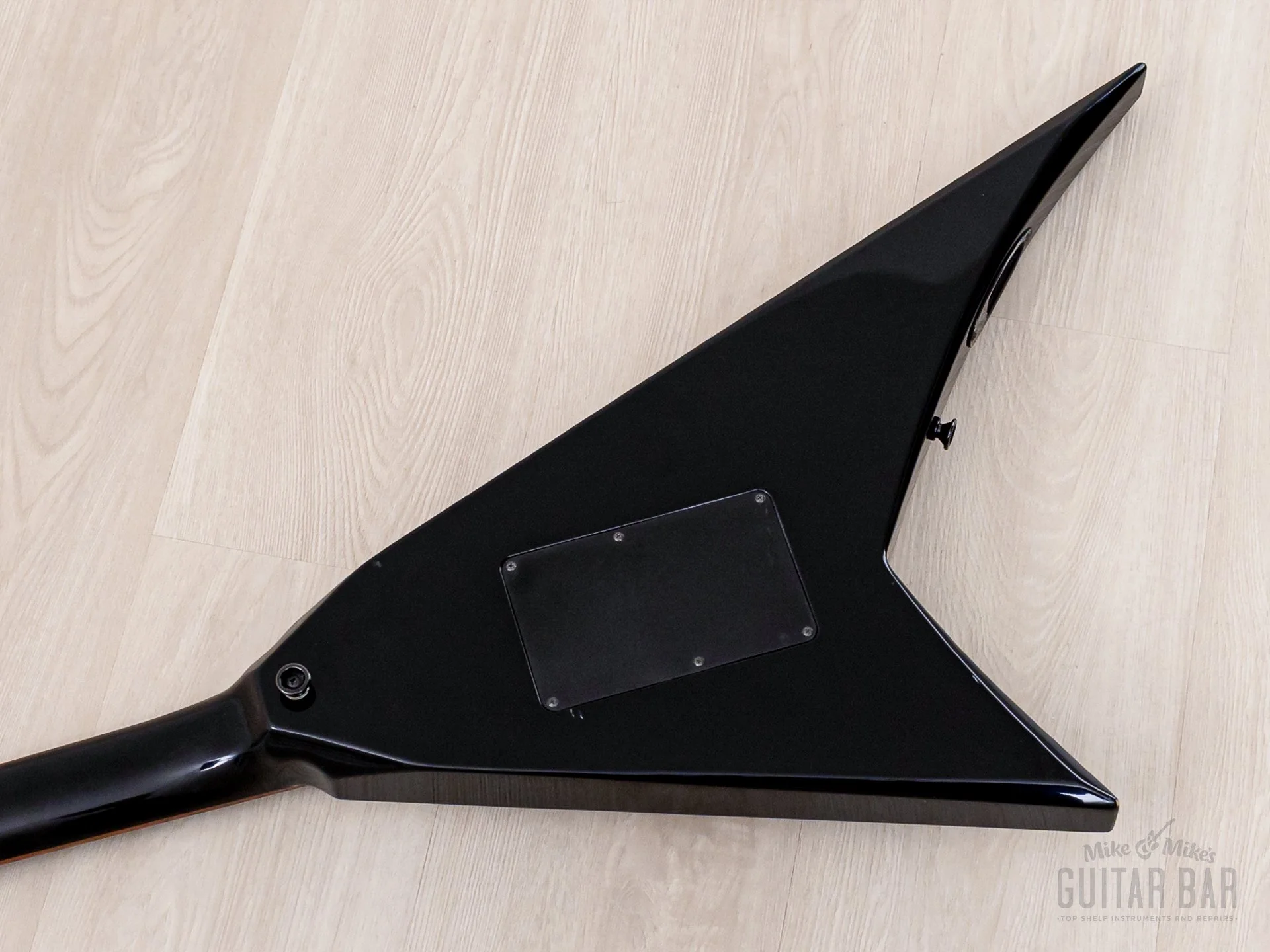 2000 Jackson Stars Randy Rhoads RR-J2 White Neck Through Flying V w/ Seymour Duncan - Image 15