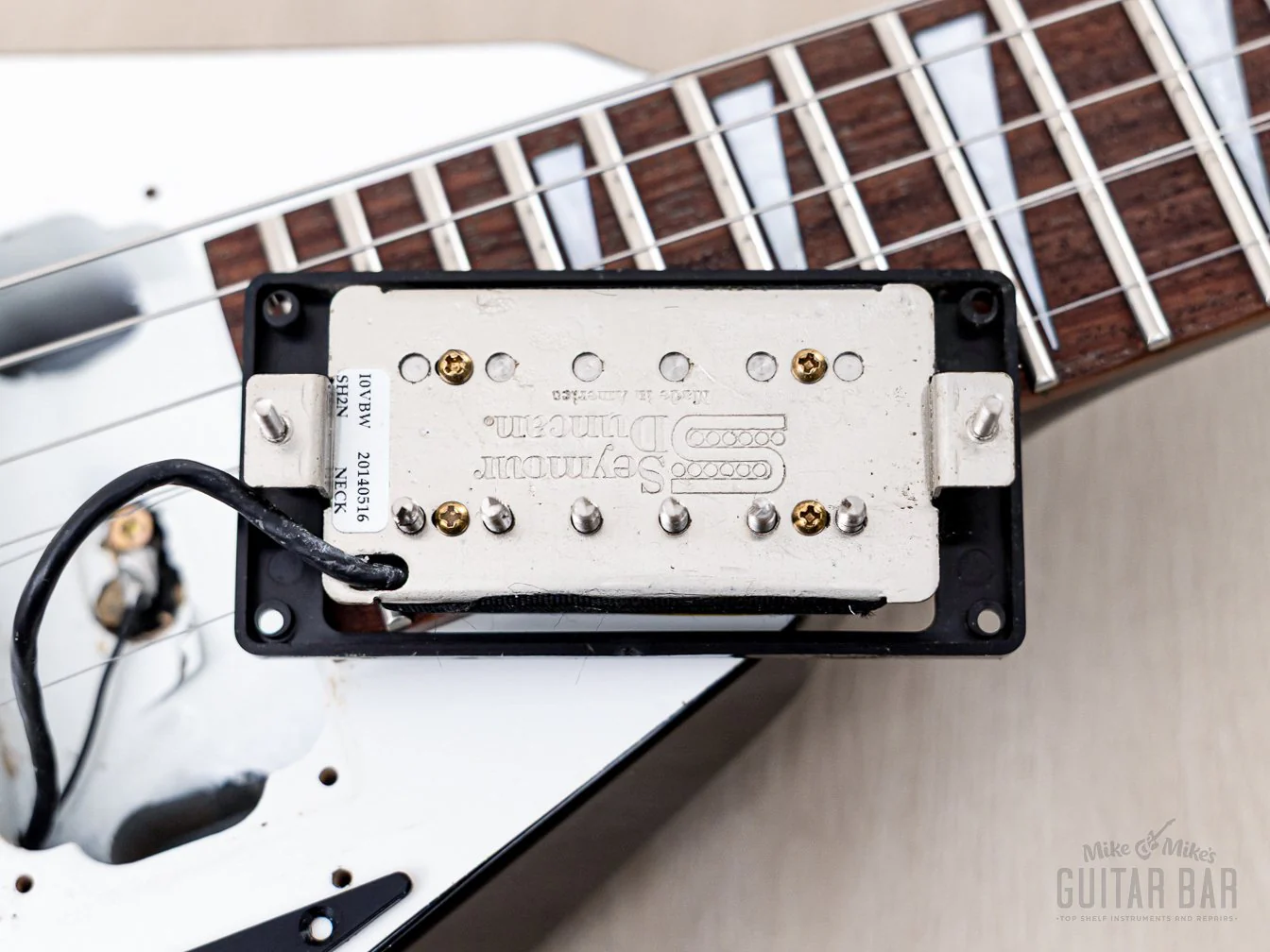 2000 Jackson Stars Randy Rhoads RR-J2 White Neck Through Flying V w/ Seymour Duncan - Image 17