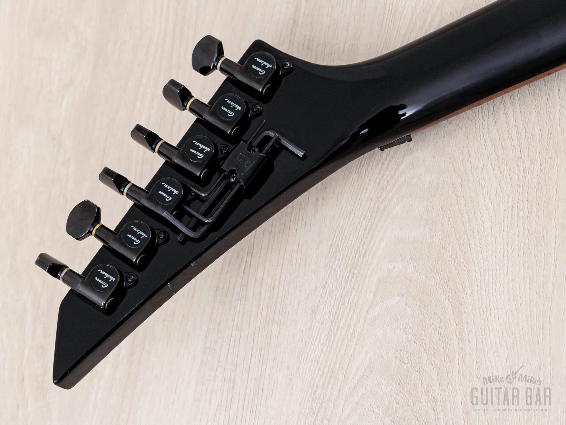 2000 Jackson Stars Randy Rhoads RR-J2 White Neck Through Flying V w/ Seymour Duncan - Image 5