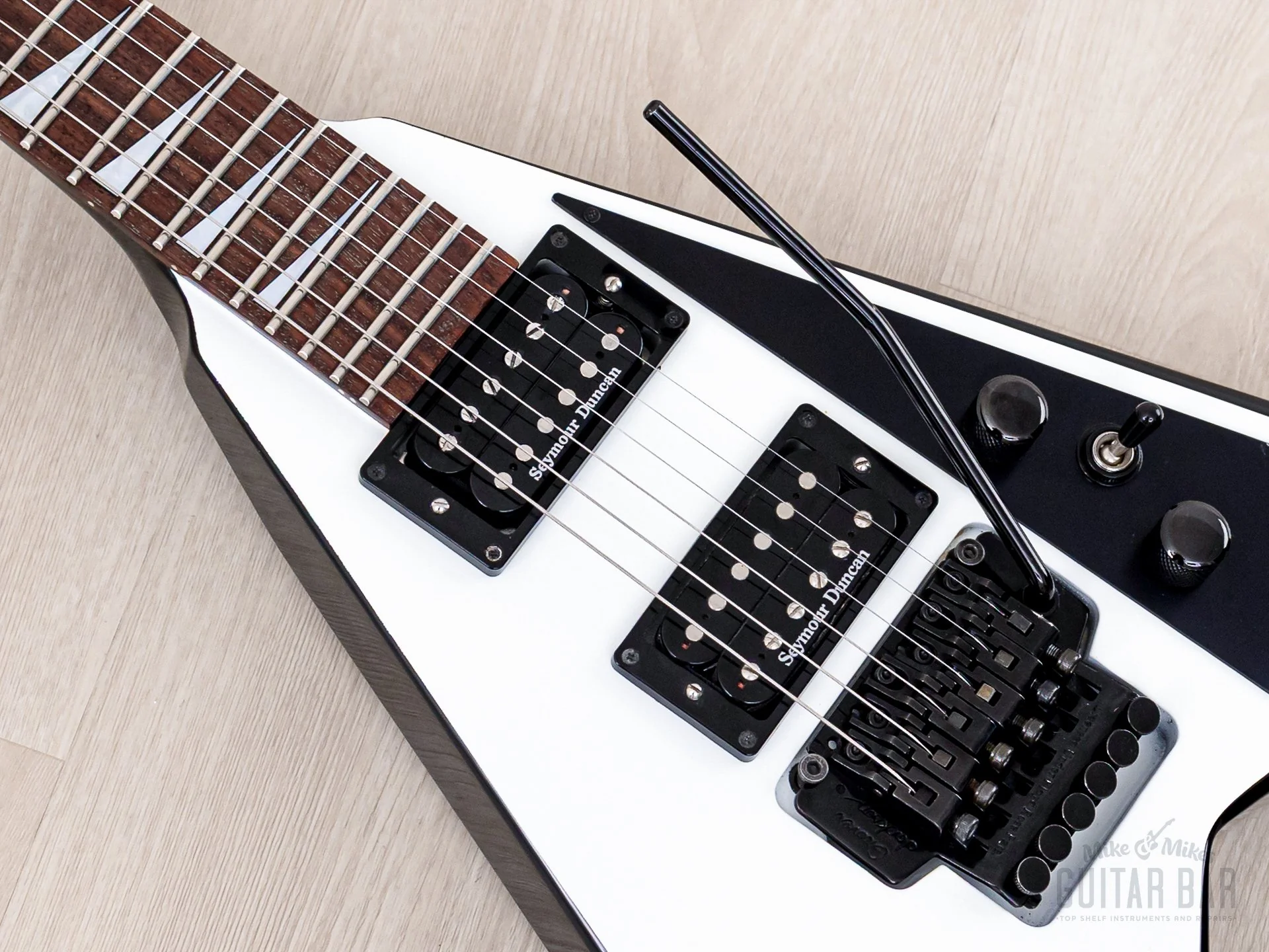 2000 Jackson Stars Randy Rhoads RR-J2 White Neck Through Flying V w/ Seymour Duncan - Image 7