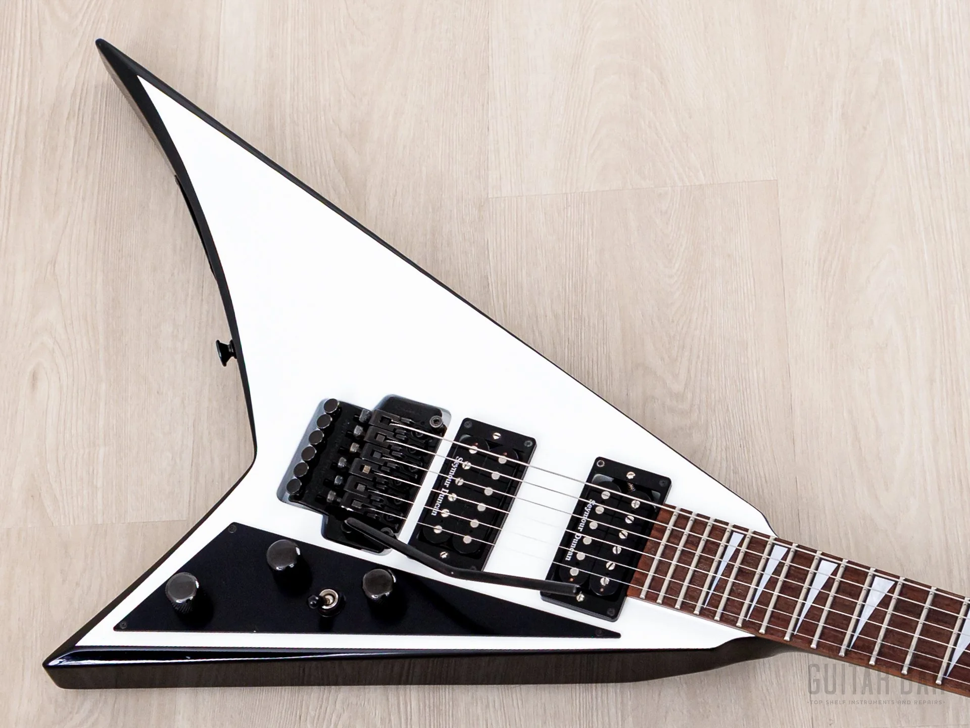 2000 Jackson Stars Randy Rhoads RR-J2 White Neck Through Flying V w/ Seymour Duncan - Image 9