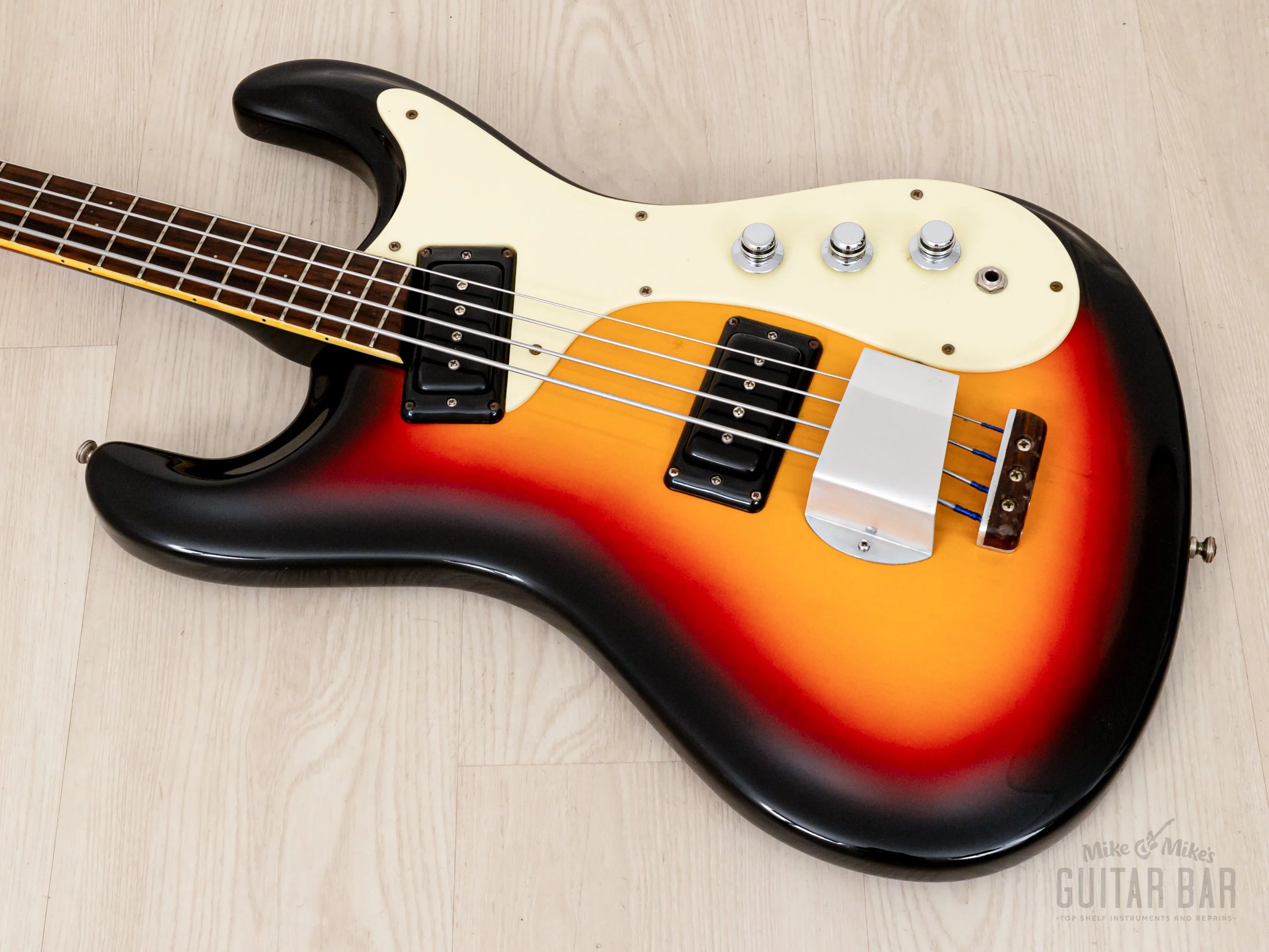 2000s Mosrite USA Mark I 1964 Custom Ventures Model Bass Sunburst w/ Vintage Case, Fillmore Japan - Image 10